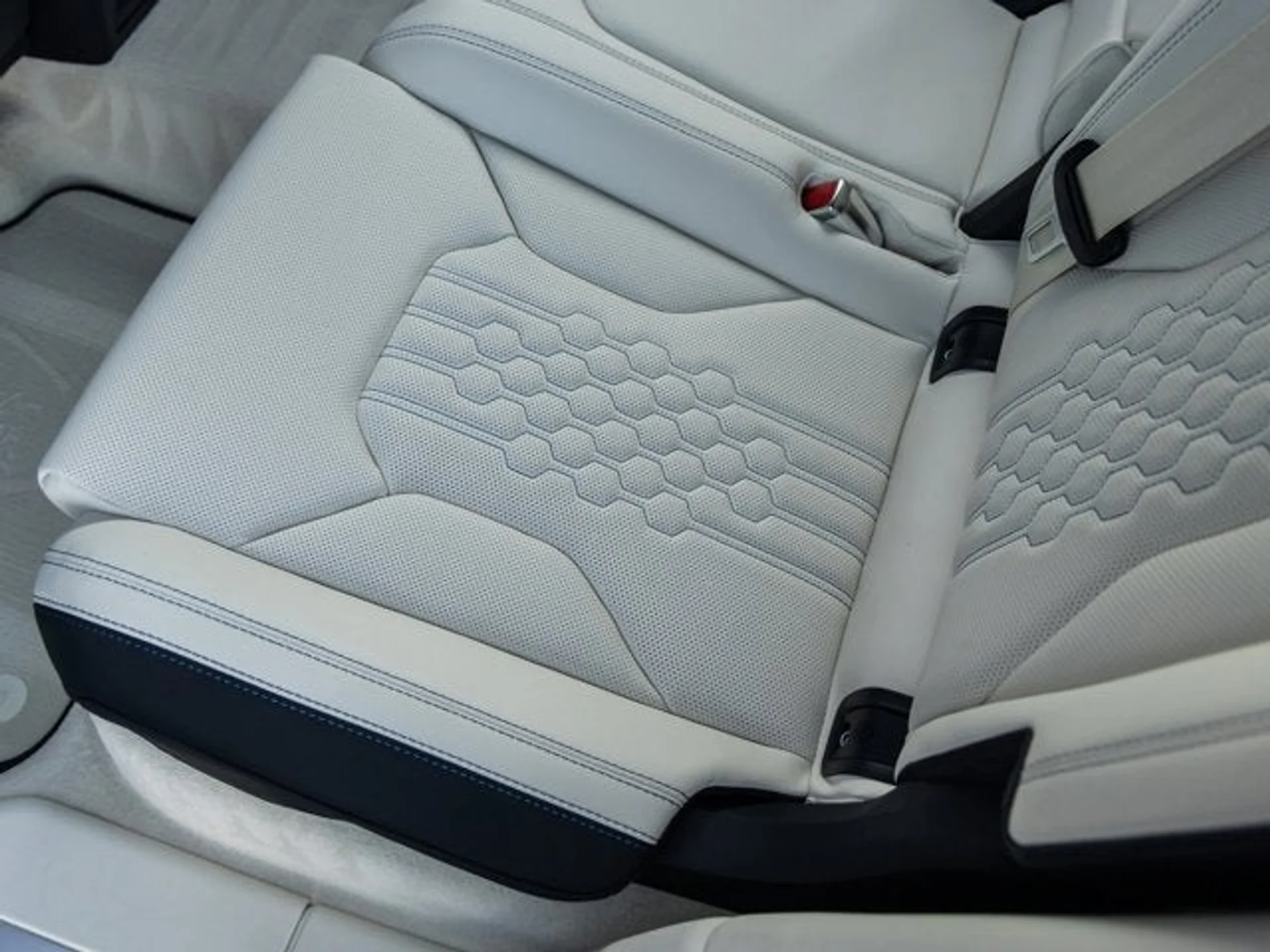 mph041_2327310689_42_8eeda9b9a6