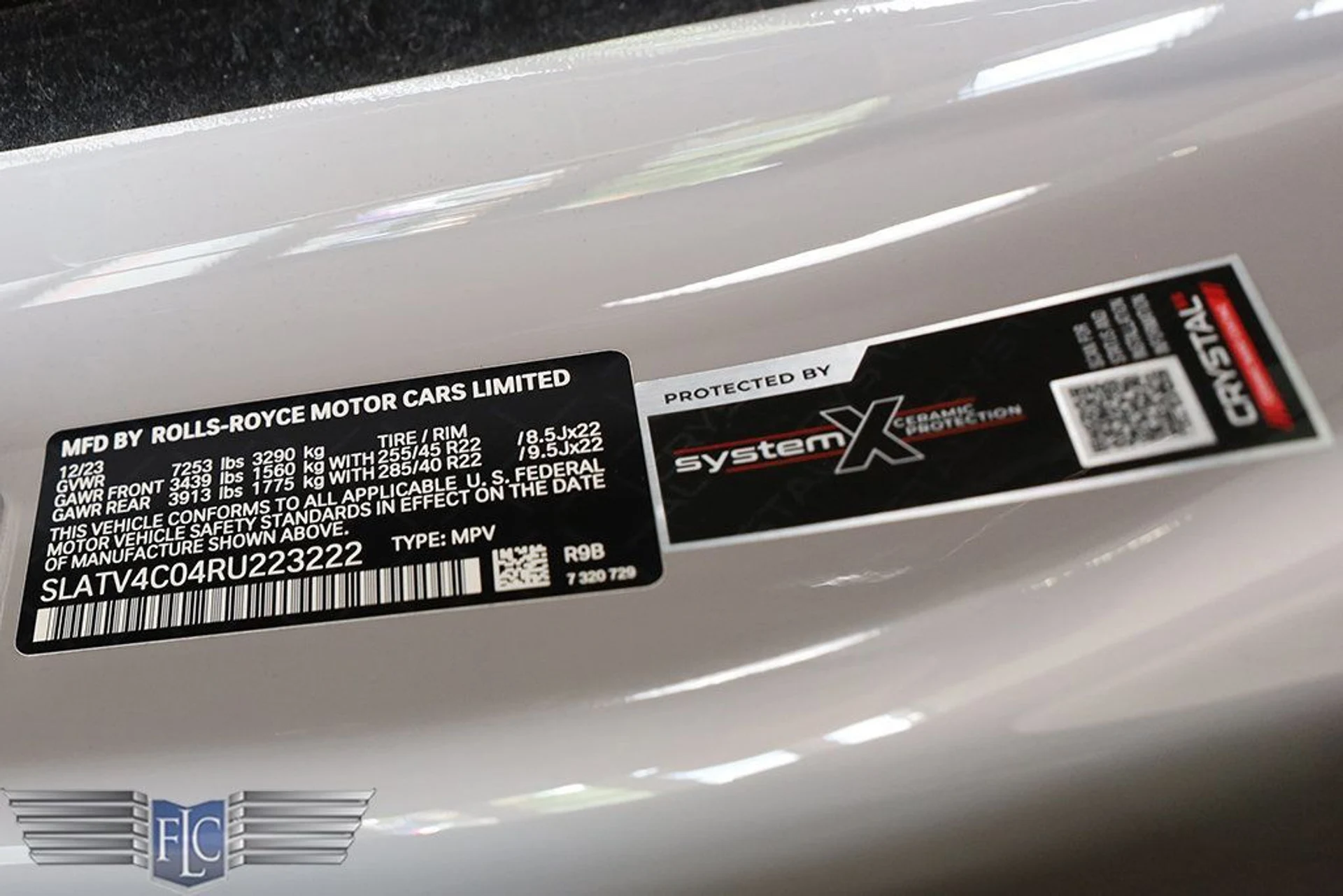 mph041_2348861448_used_2024_rolls_royce_cullinan_blackbadgesportutility_9689_22957854_42_1024_f5173fb8ca