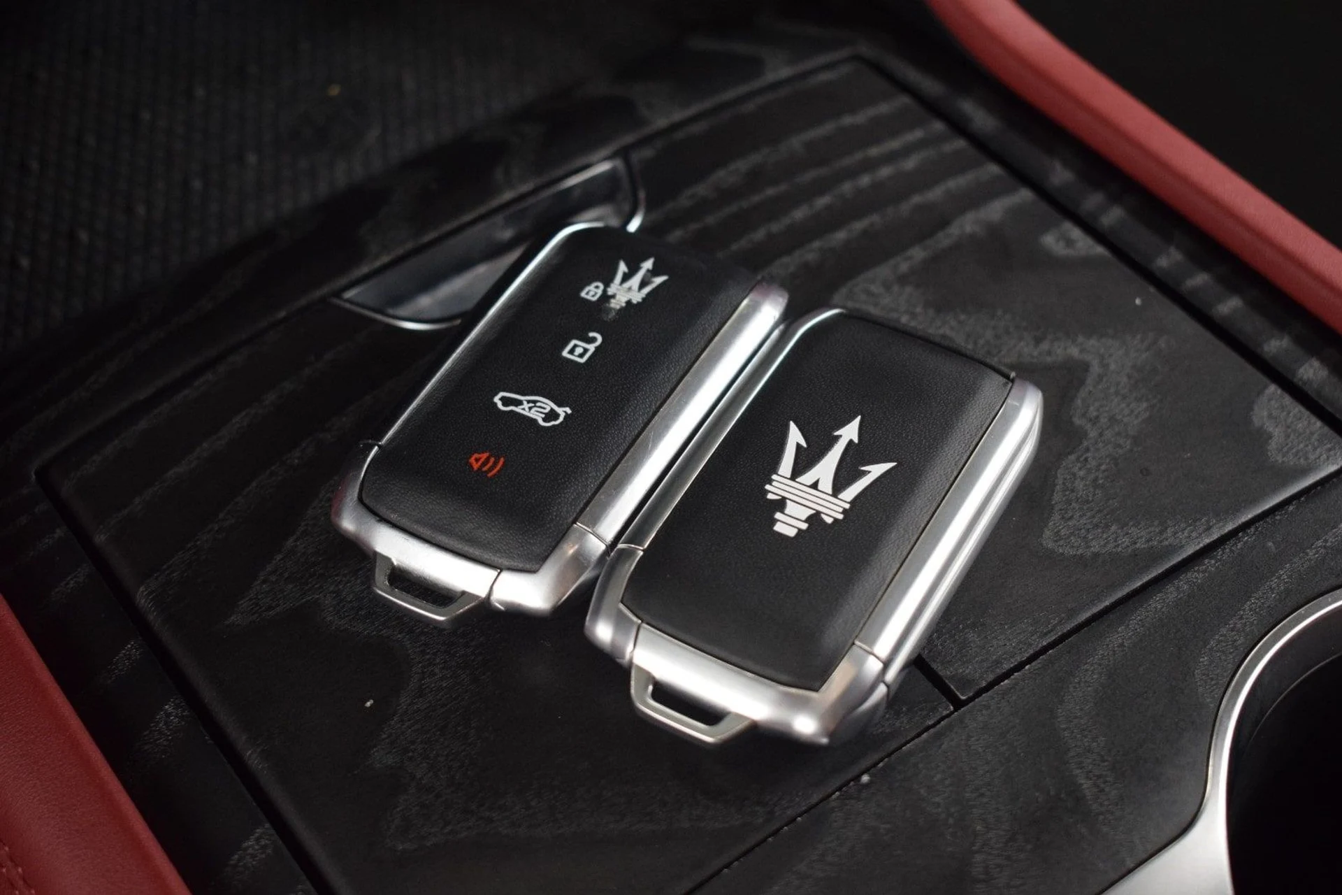 mph041_2378785307_6a20b2e1dda454a29ea4b4830f716b8bx_327f5dde98