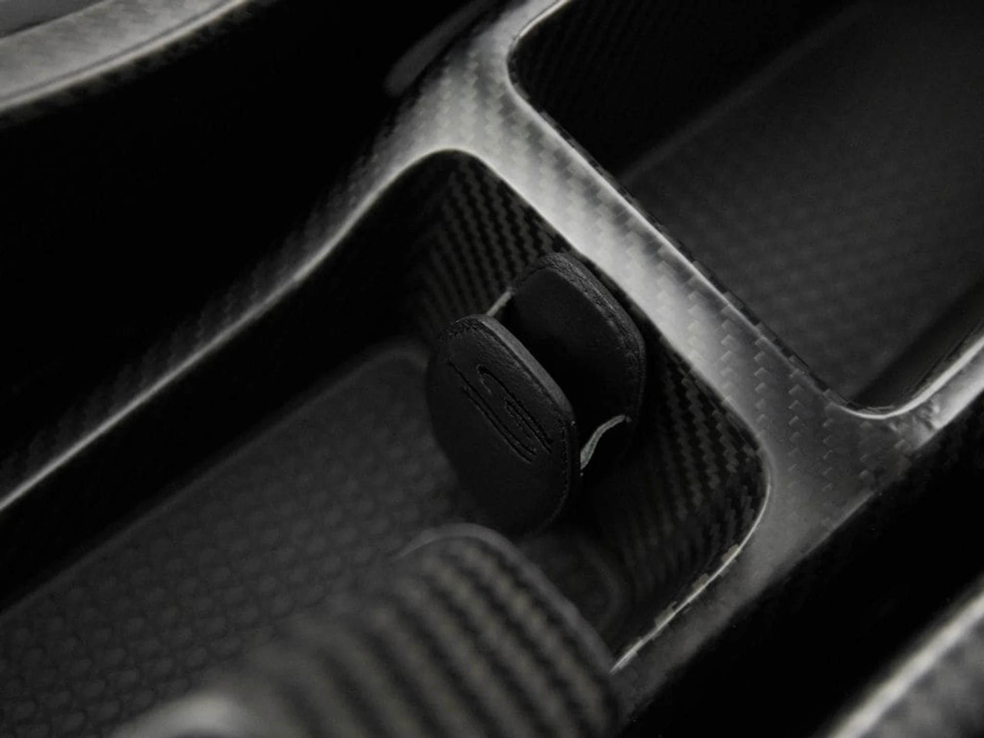 mph041_2385772623_671f7be0f7d006d1545d83de1935a24dx_154ab8201a