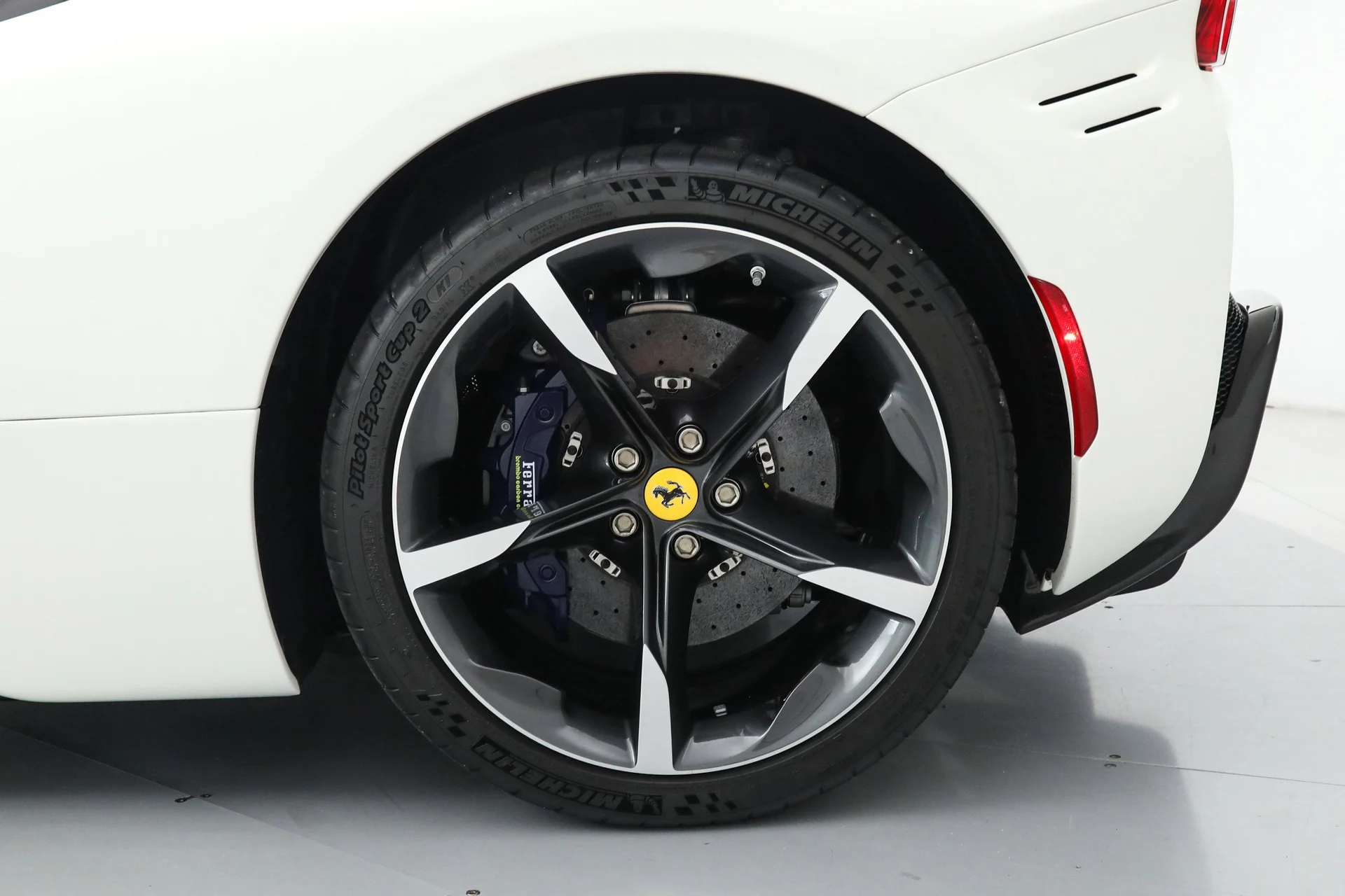 mph041_2394045793_4aab1a397657de9968240ef817094ba8_a3195011a7