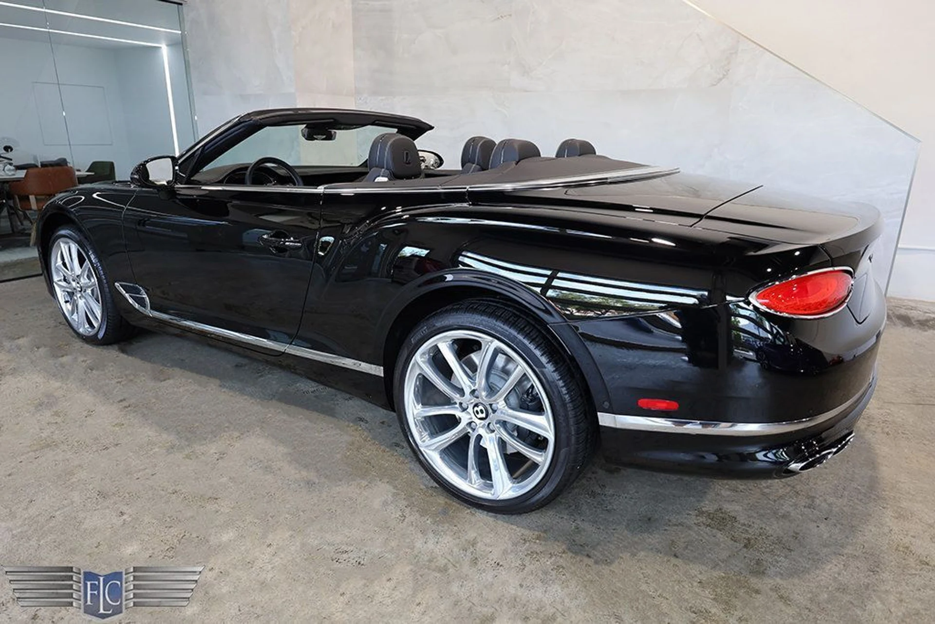 mph041_240523721_used_2022_bentley_continental_gtcv8mullinerconvertible_9689_22970433_42_1024_1c897477c0