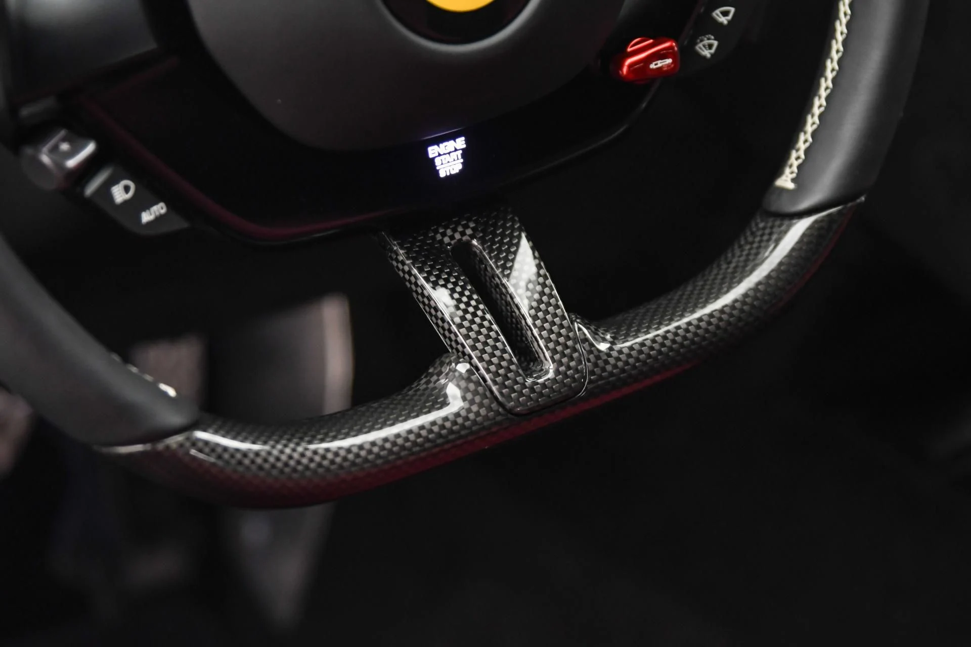 mph041_2405416552_Used_2024_Ferrari_Roma_1750406920_9914bdcee1