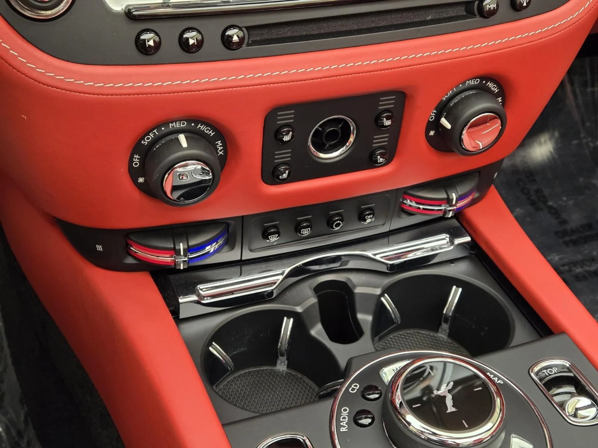 mph041_242669826_Used_2017_Rolls_Royce_Dawn_1765004129_c61e4fe2ab