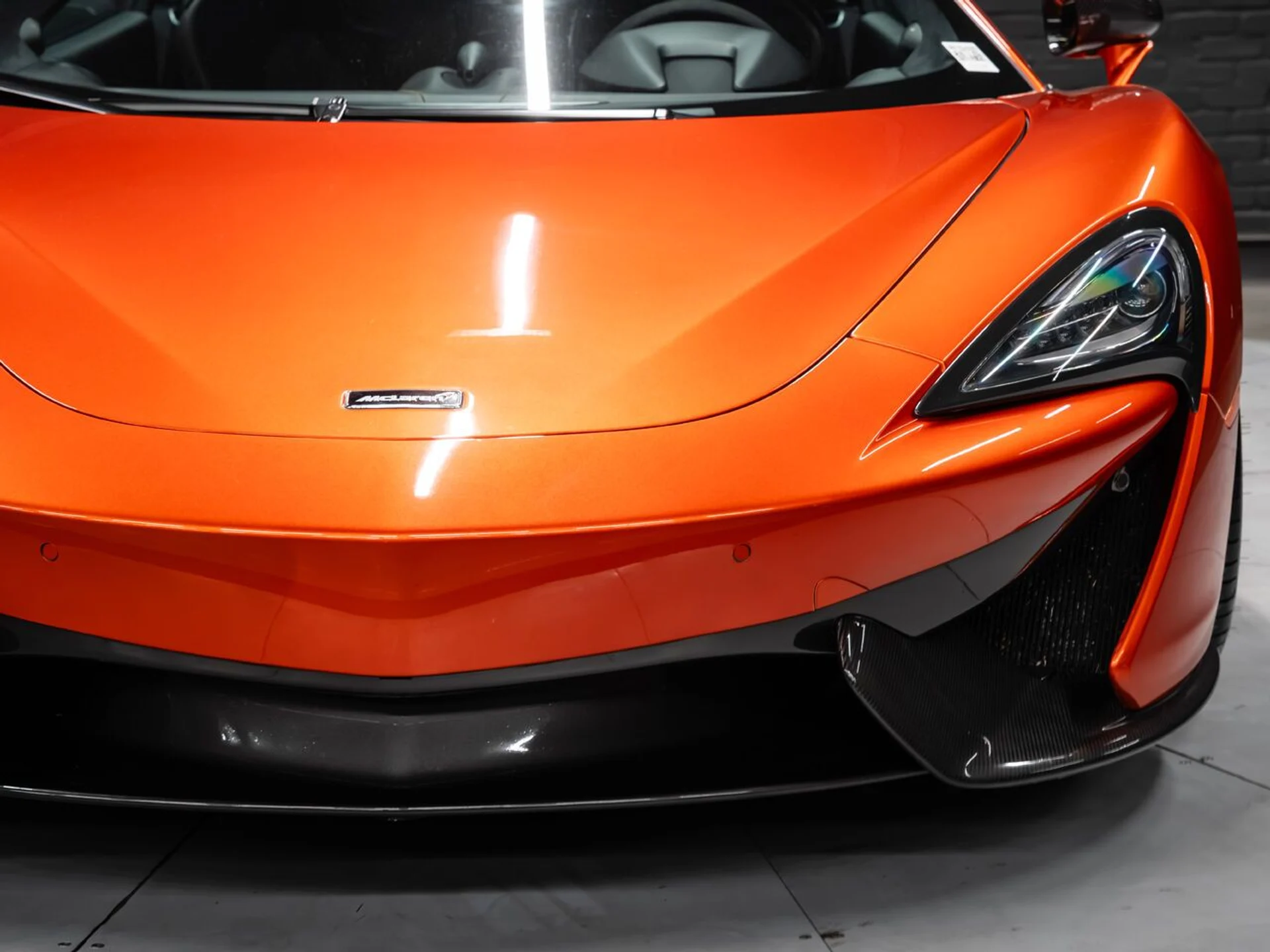 mph041_2427850844_mclaren_570s_2017_6853de1d58