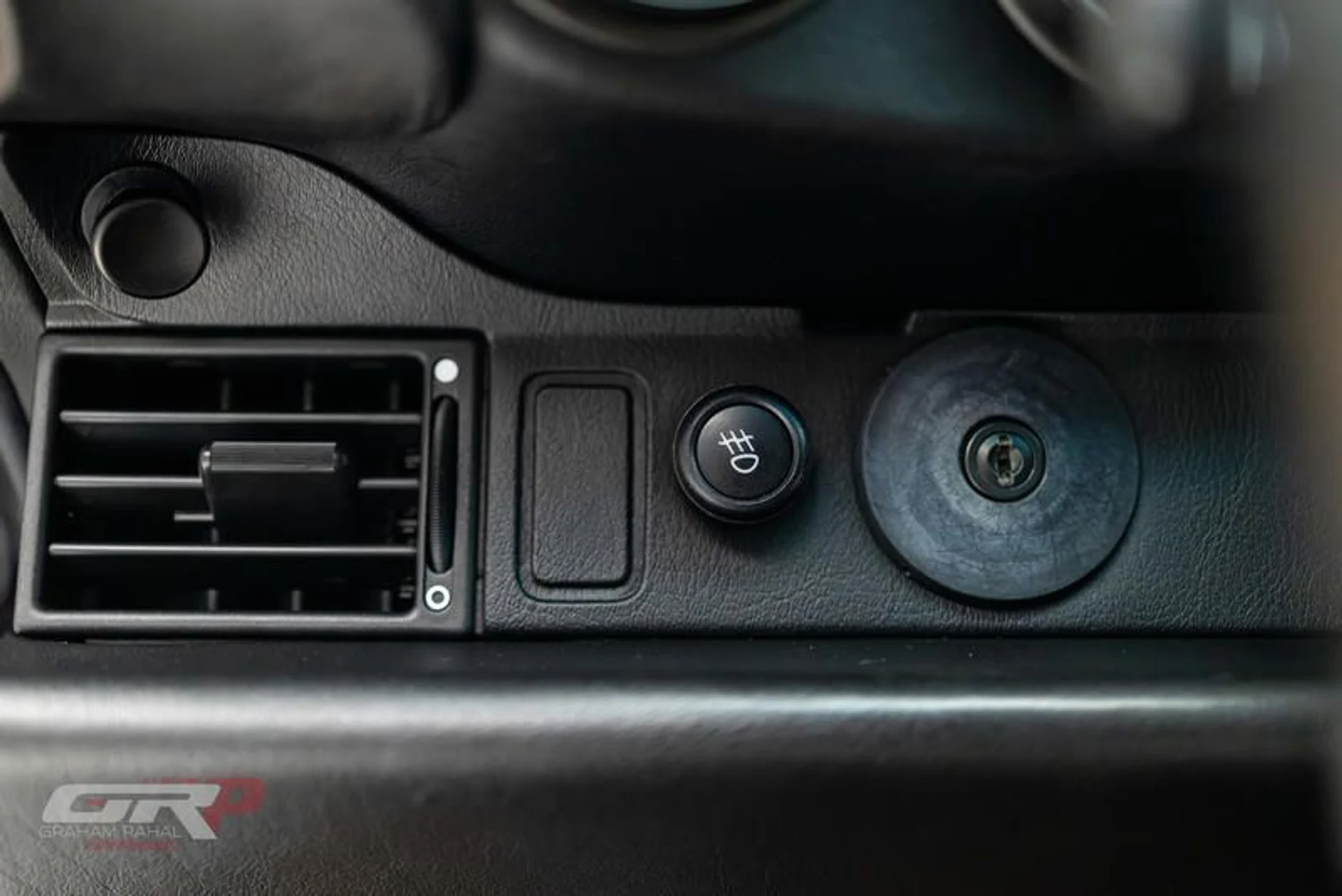 mph041_2432630464_54_CF_96_C8_BF_5_A_452_F_A76_E_3_E158_DED_4_D3_D_9eeea96cf6