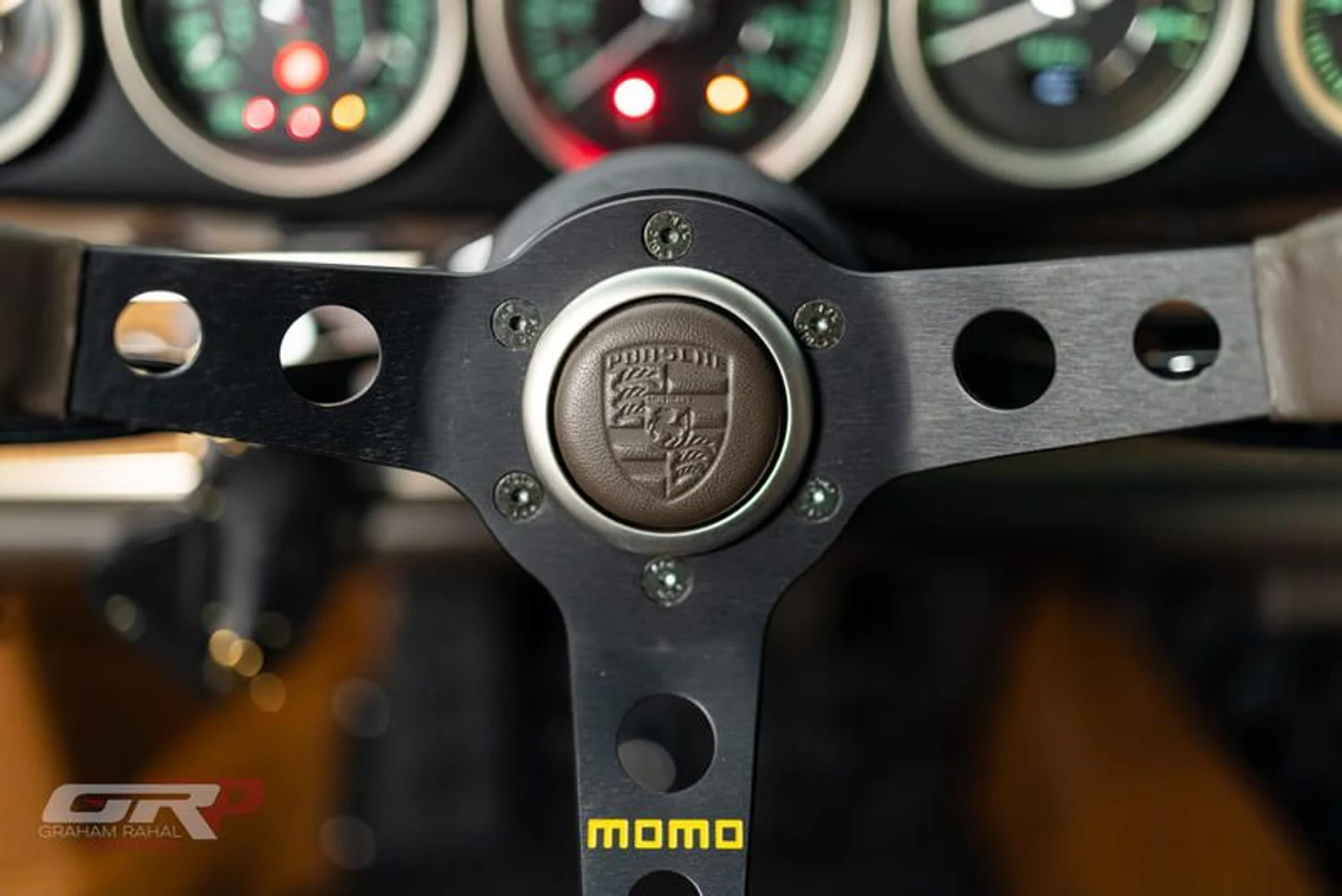 mph041_2443747796_B0_EC_1363_C98_D_497_A_B3_DC_710_E9316_F361_2f2d92d038