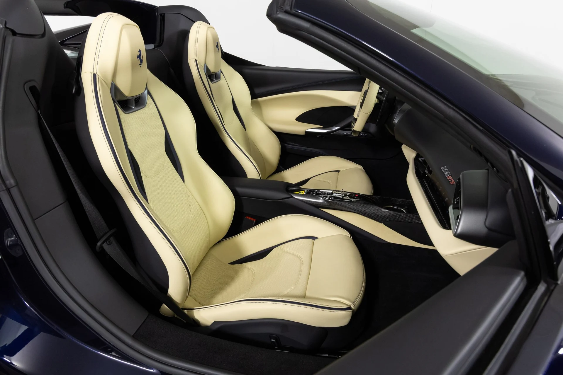 mph041_2444607935_407cd2c8e74444d096db36e82e2af70b_7c71a0c5fa