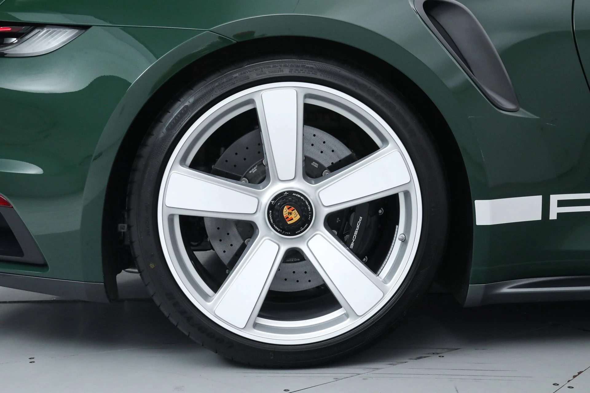 mph041_2445667171_ff13dbf1038852de837ae6093c934ebf_b1789366a9