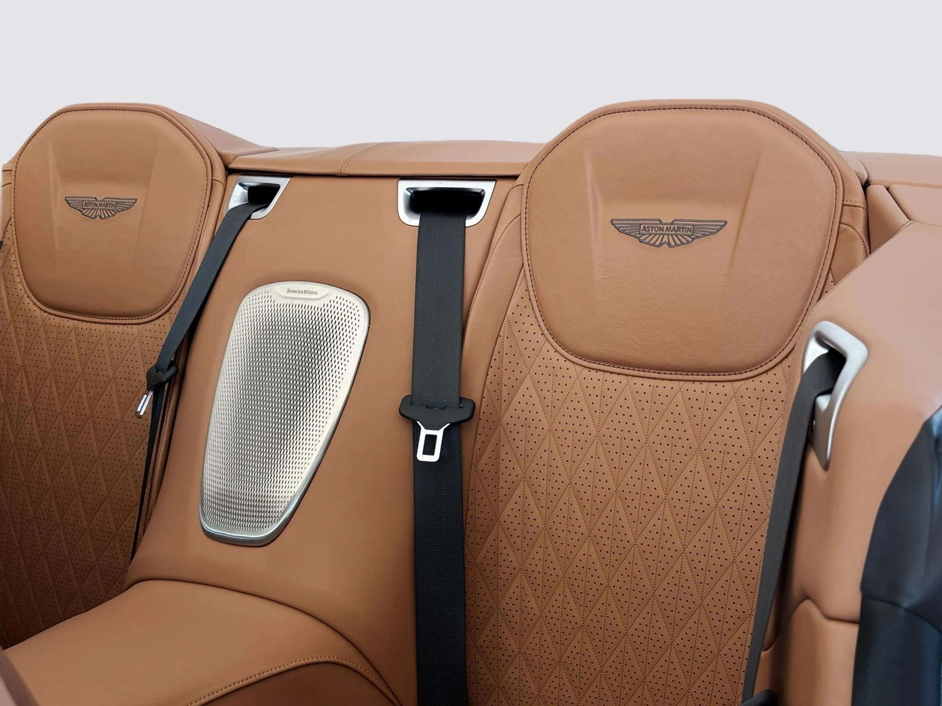 mph041_2453948441_1f443839_df10_494b_bdaa_4b999eae1886_33a3f24ab5