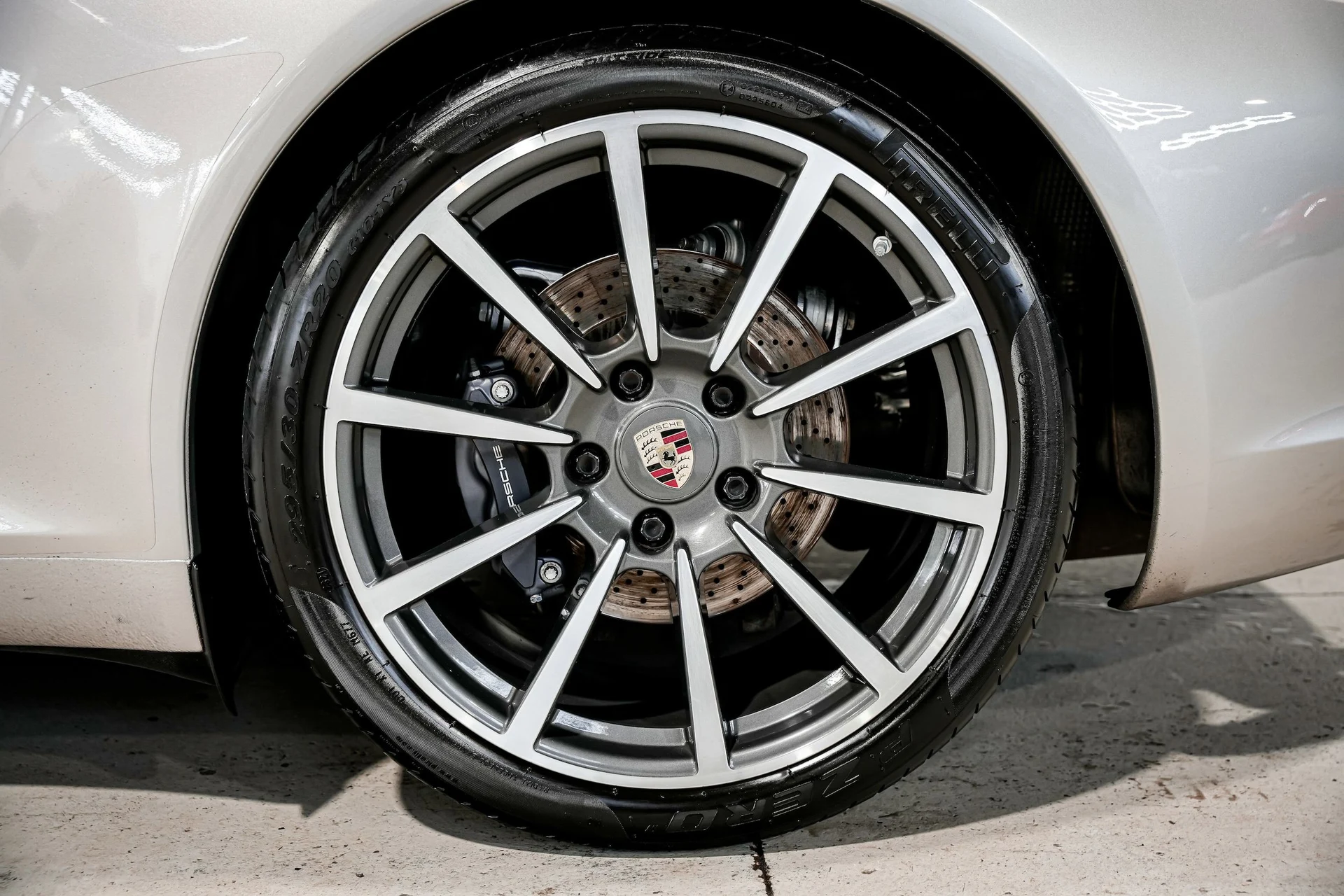 mph041_2467350038_d03730d5b959dbb1d8460c9f32d8d95fx_9a5931d02b