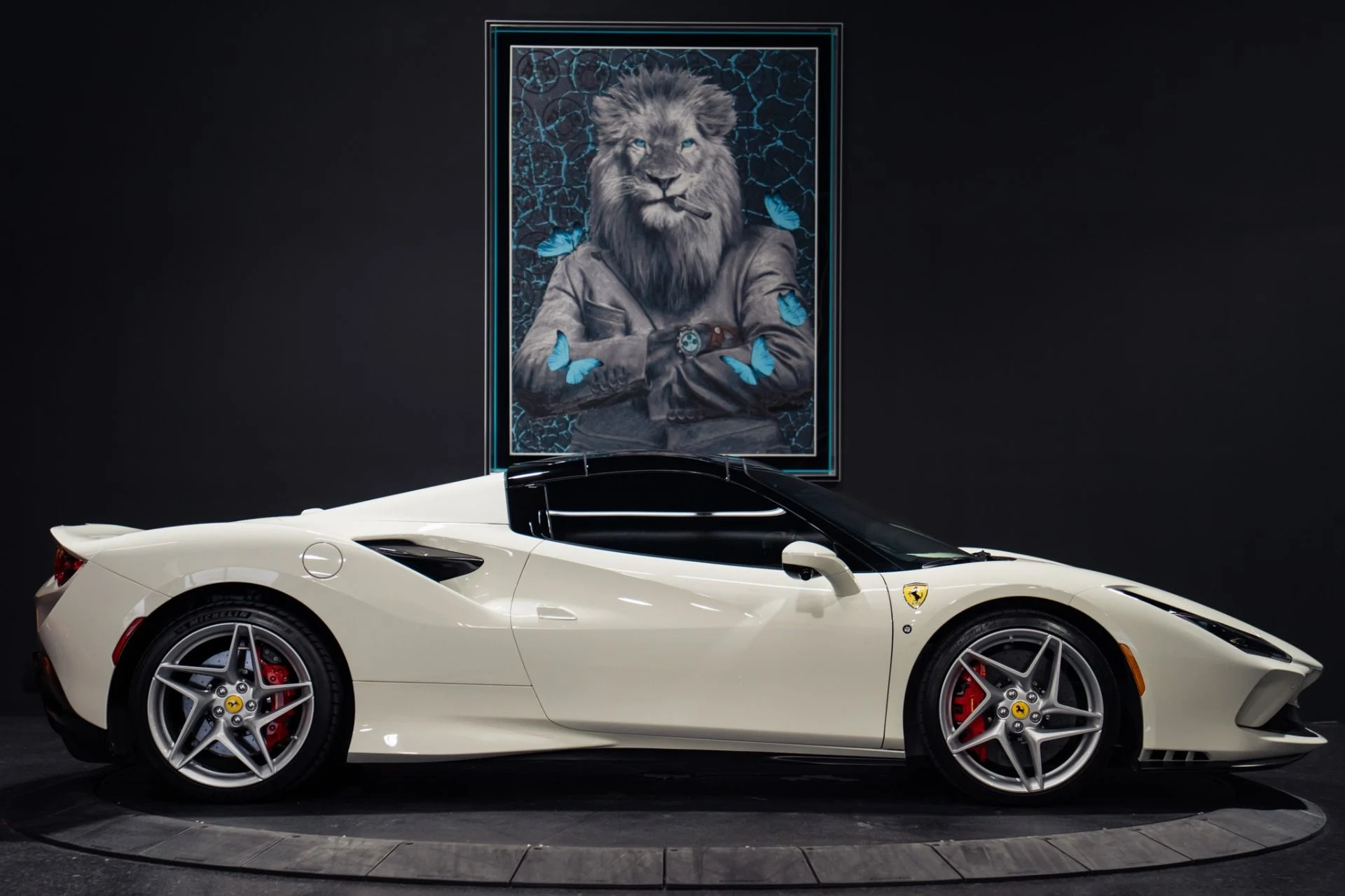 mph041_247428637_Used_2023_Ferrari_F8_Spider_Passenger_Display_Front_Lift_1786468942_399f6cb377