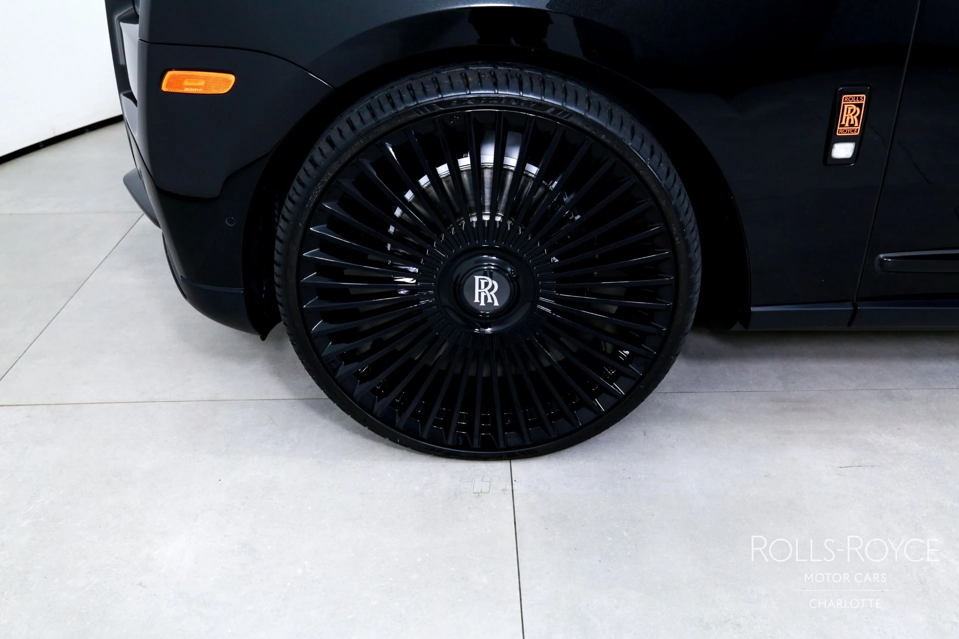 mph041_2482529420_Used_2023_Rolls_Royce_Cullinan_1780092744_d500260df5