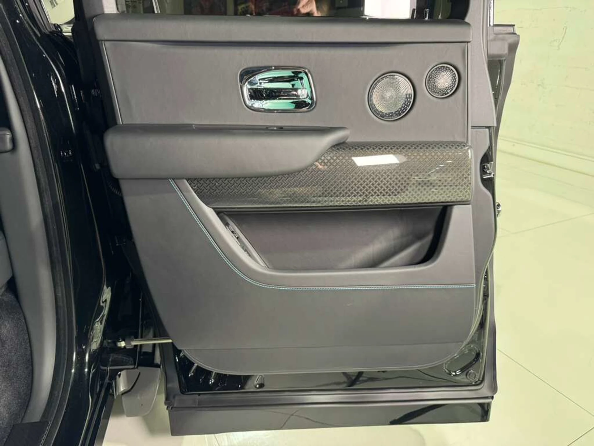 mph041_2490106446_400d3a472c52ac415166a707e2862c47_9e88c81189