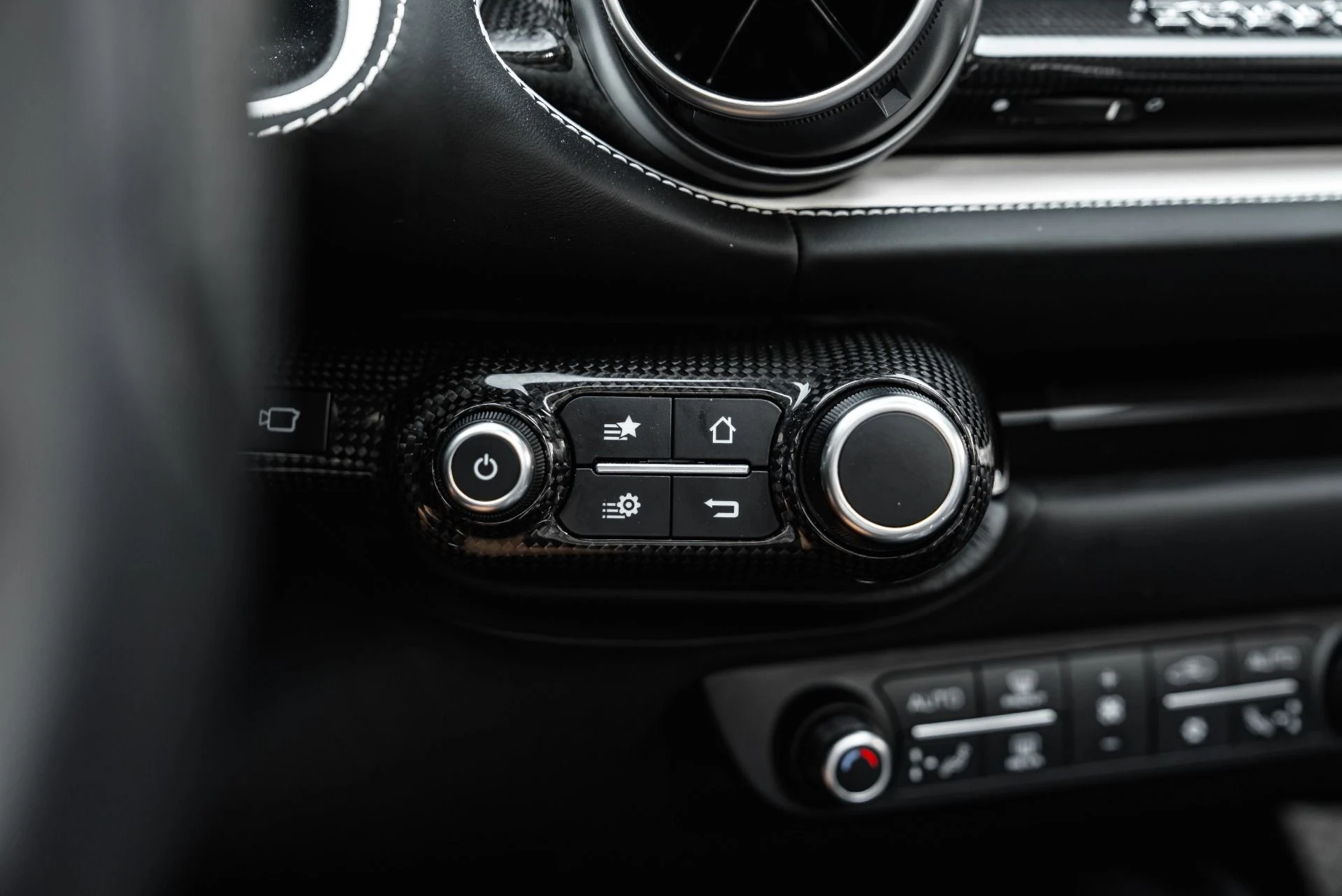 mph041_2522849880_Used_2022_Ferrari_812_GTS_1785863069_2c906f6290