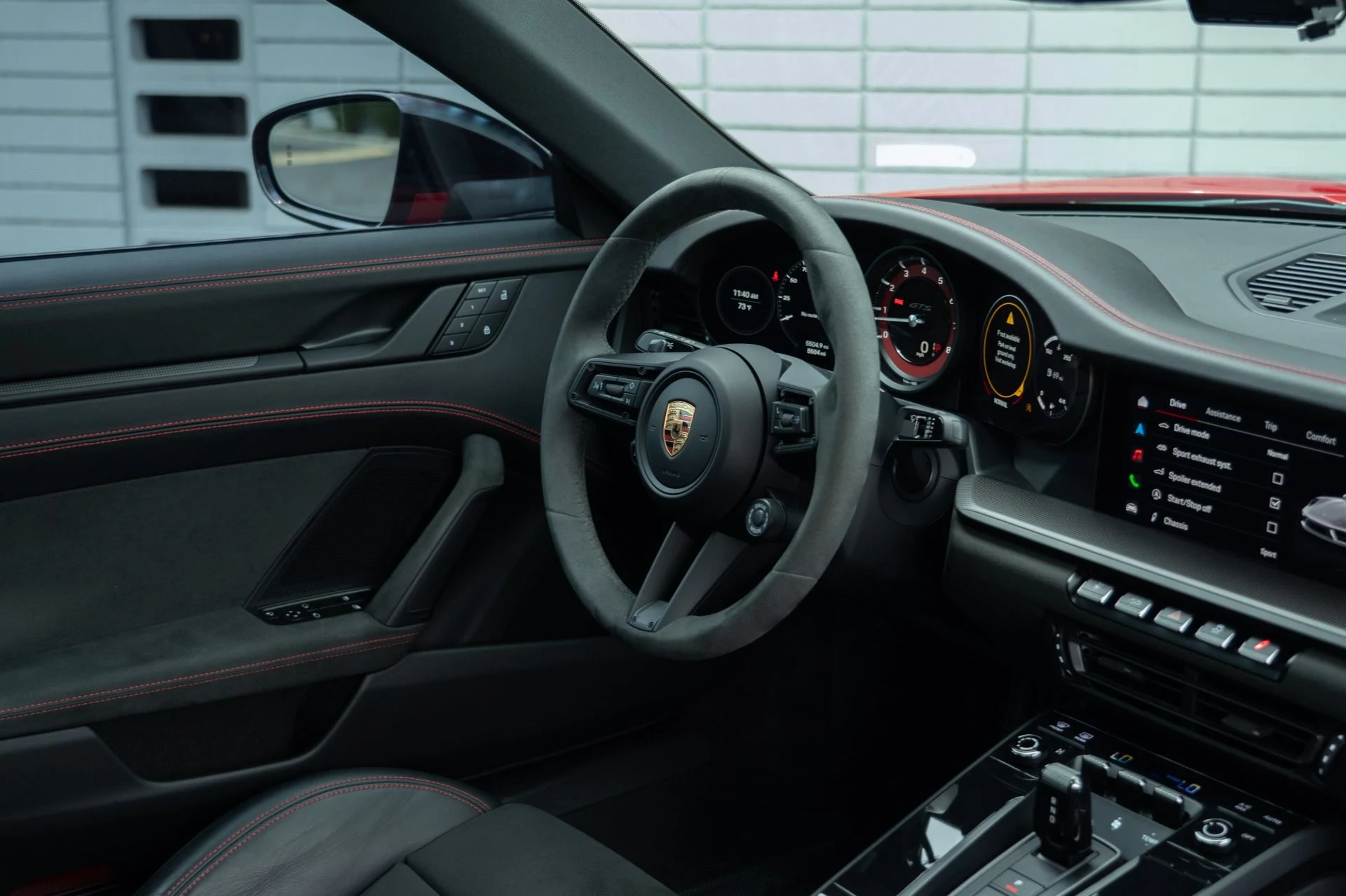 mph041_2542838986_Used_2024_Porsche_911_Carrera_GTS_1756425318_24b278c38c