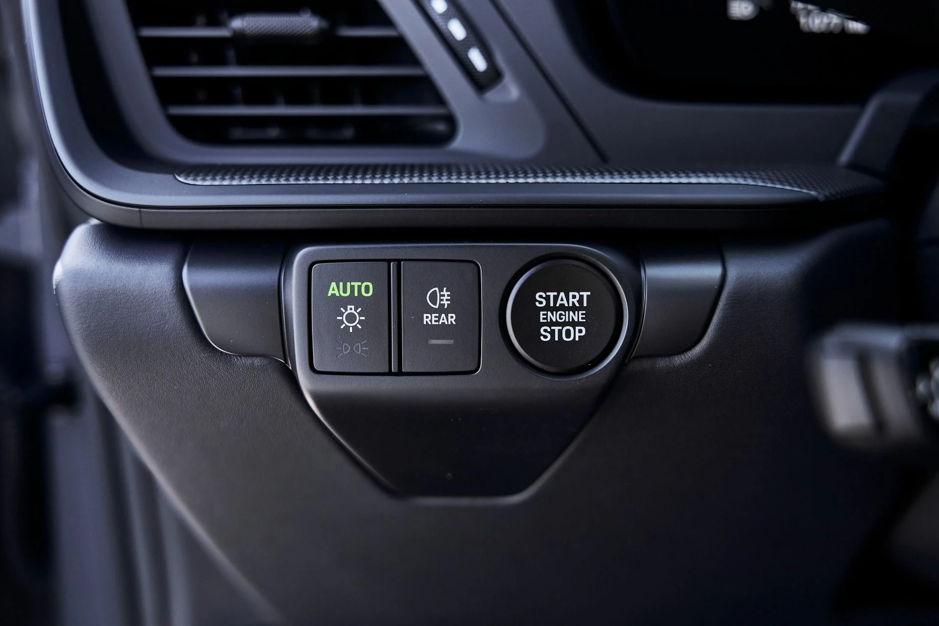 mph041_2555072992_Used_2026_Porsche_911_Carrera_4_GTS_1776878391_3abffb1ec7