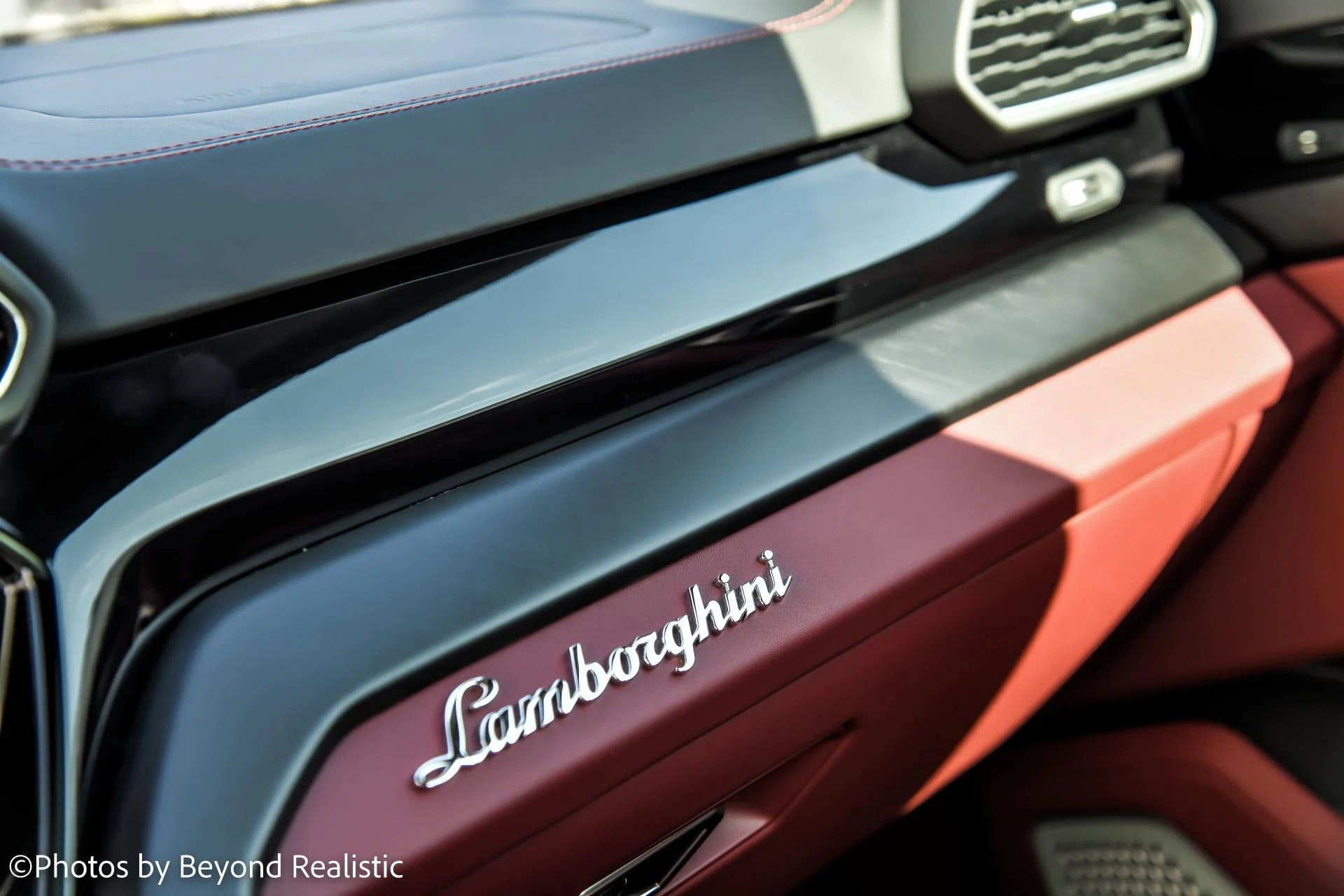 mph041_2558355160_Used_2021_Lamborghini_Urus_1756800674_480a3d1079