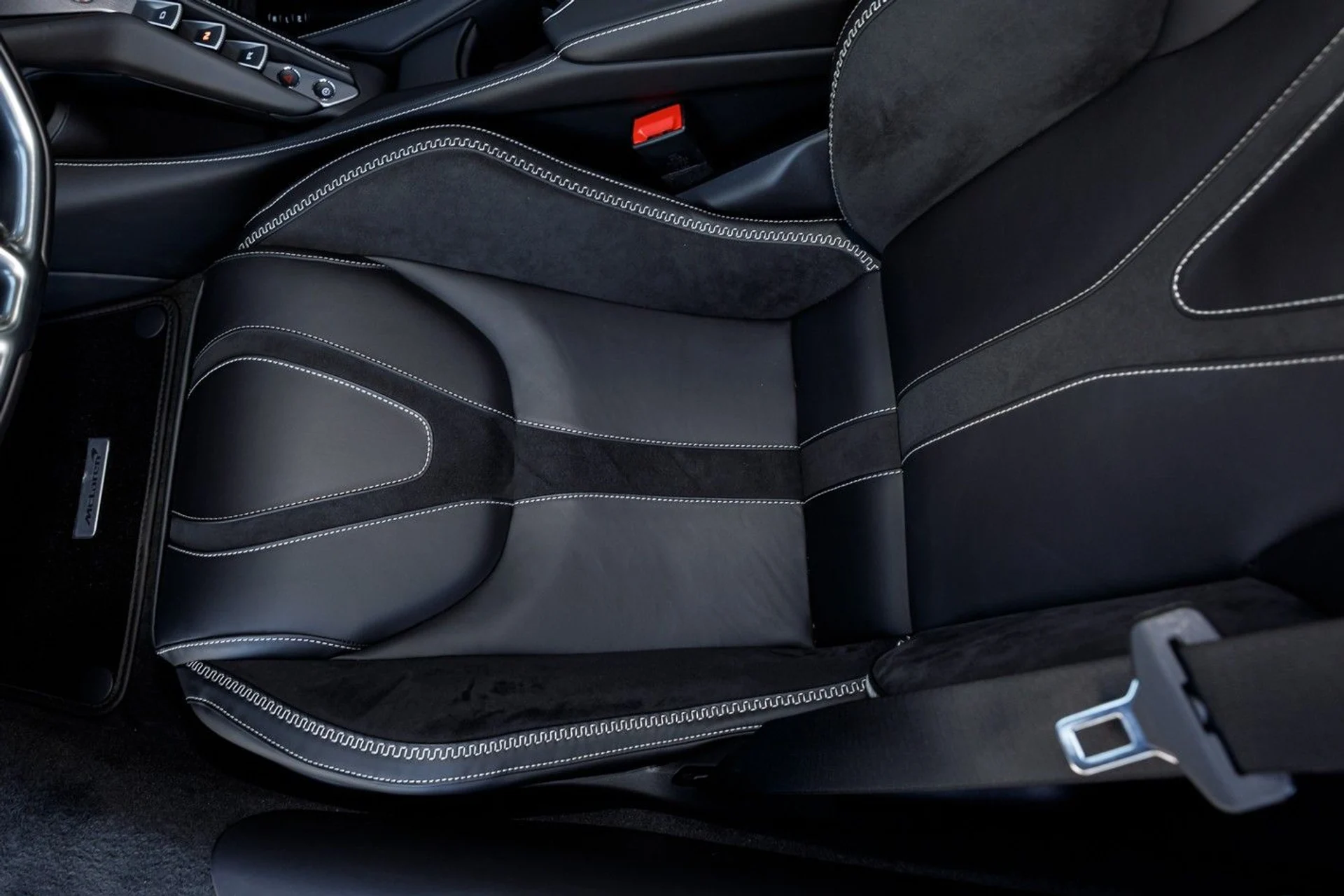 mph041_2559832706_676_p42_l_00909e8d34