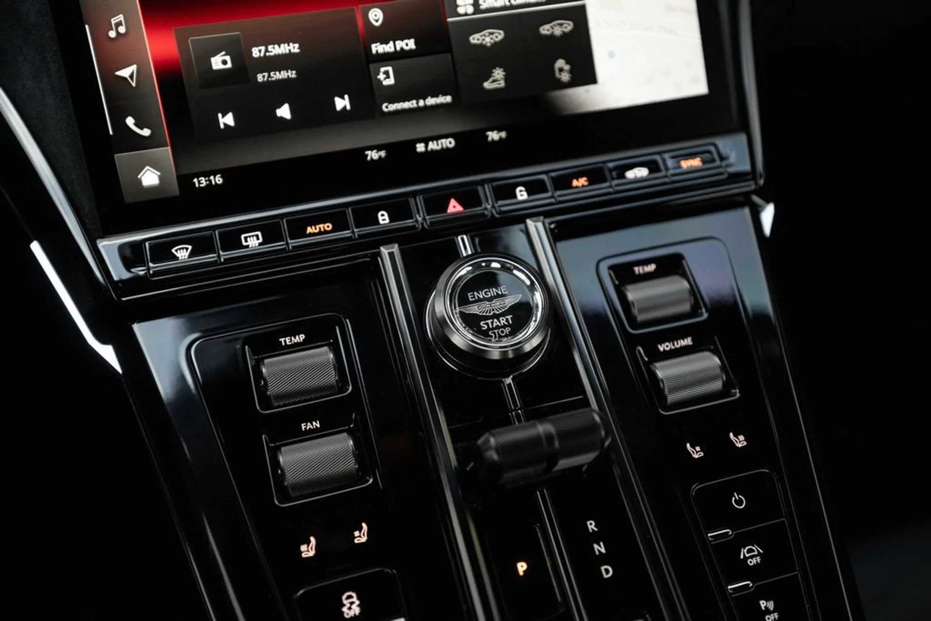 mph041_2572702910_ce81643e59a03d2083f75bd70d40e47ax_1f26675be9