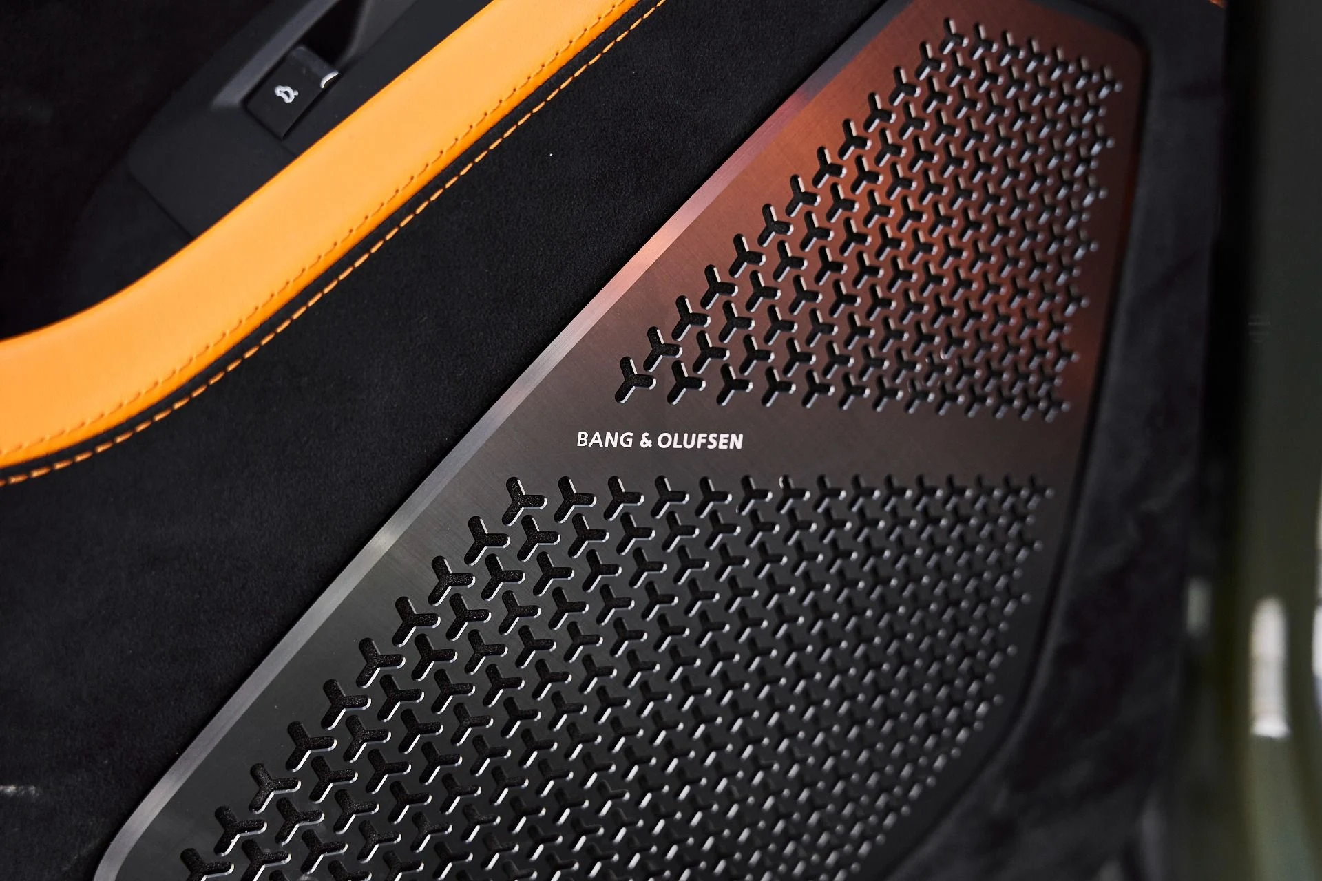 mph041_2573253273_Used_2023_Lamborghini_Urus_Performante_1778288928_1e499de451