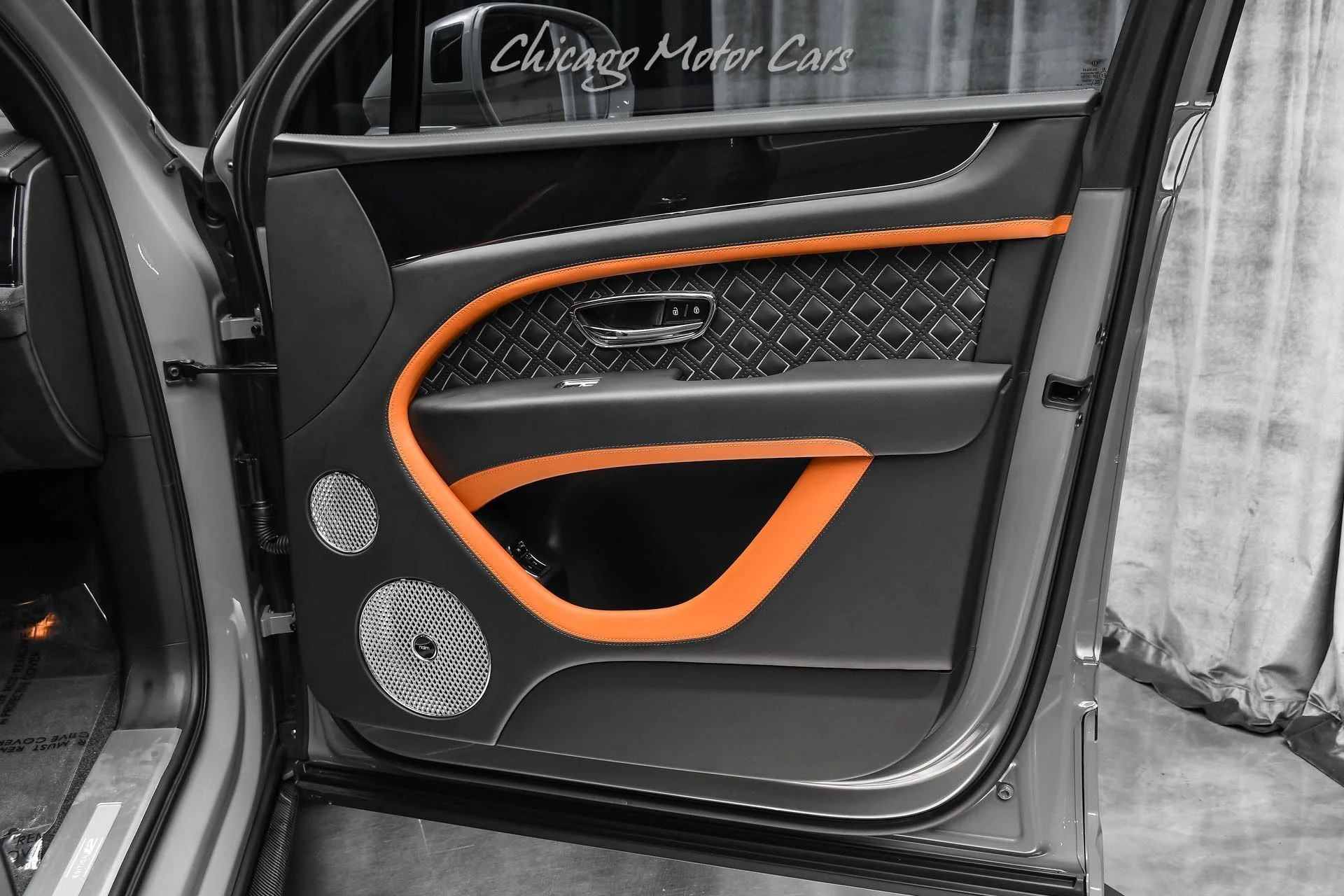 mph041_2575664803_12606_p42_l_08957a83be