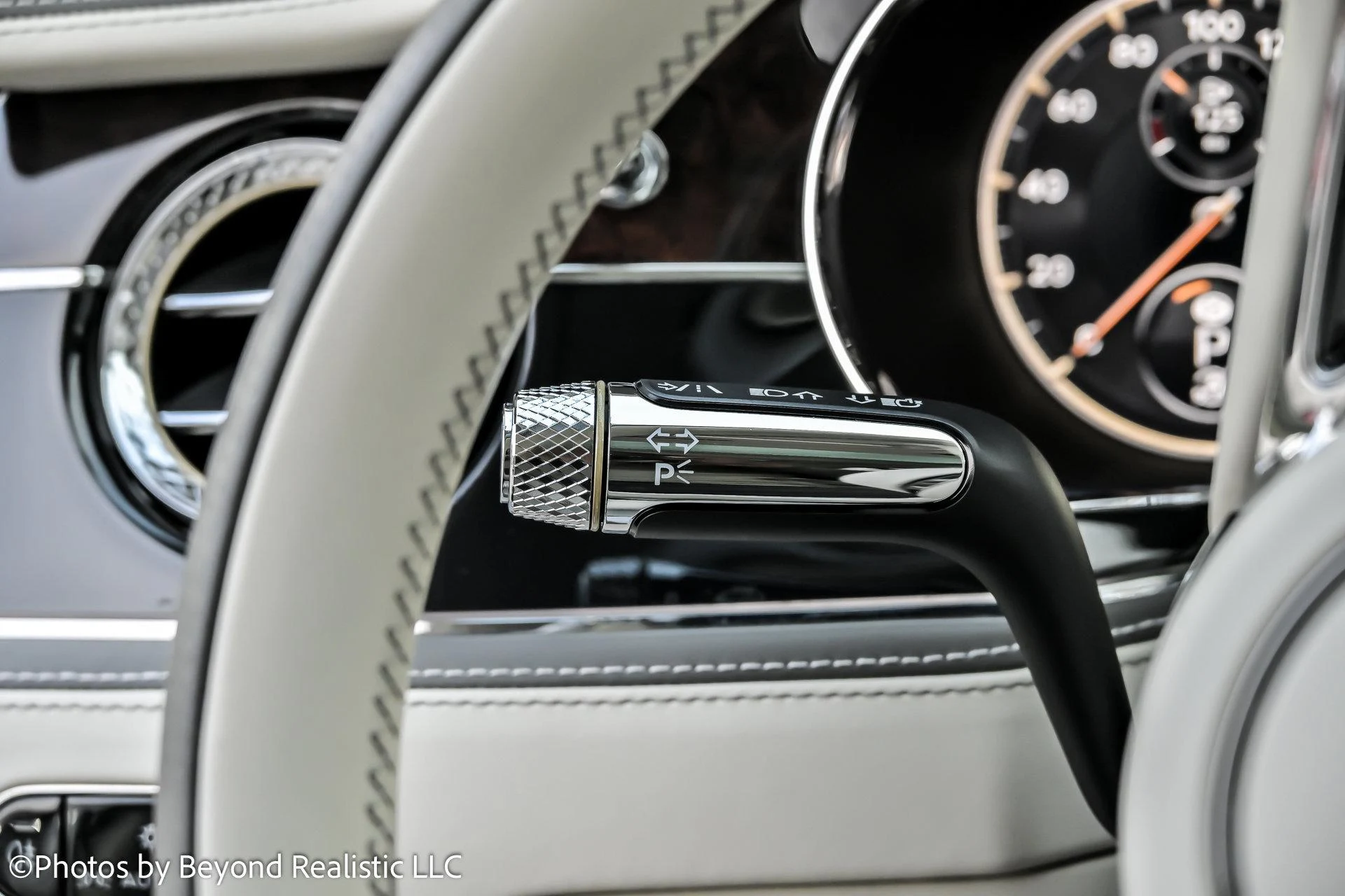 mph041_2575910400_Used_2021_Bentley_Flying_Spur_V8_First_Edition_1763629697_3daa0e93da