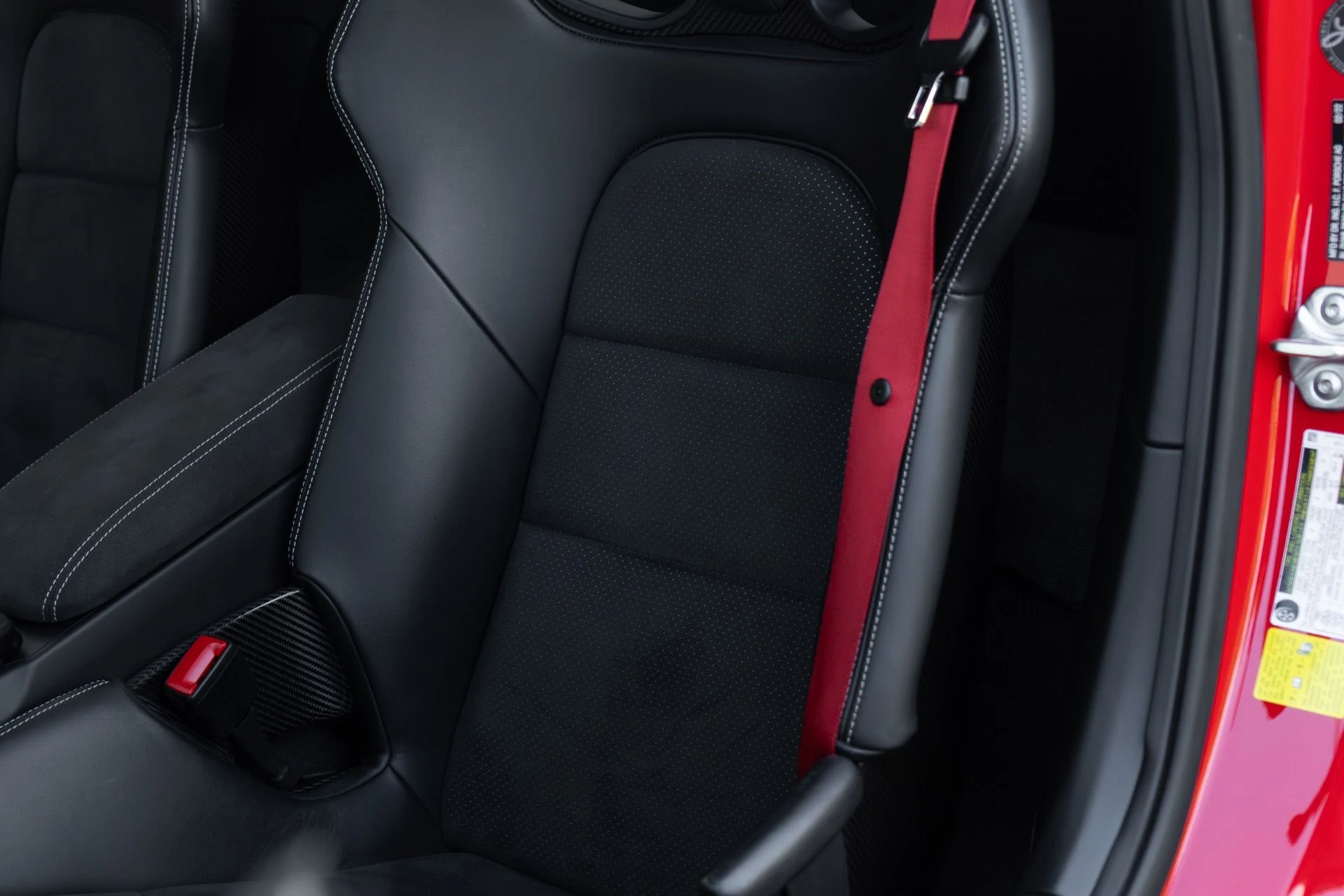 mph041_2587290883_Used_2022_Porsche_911_GT_3_1761761054_fbfdabfcc3