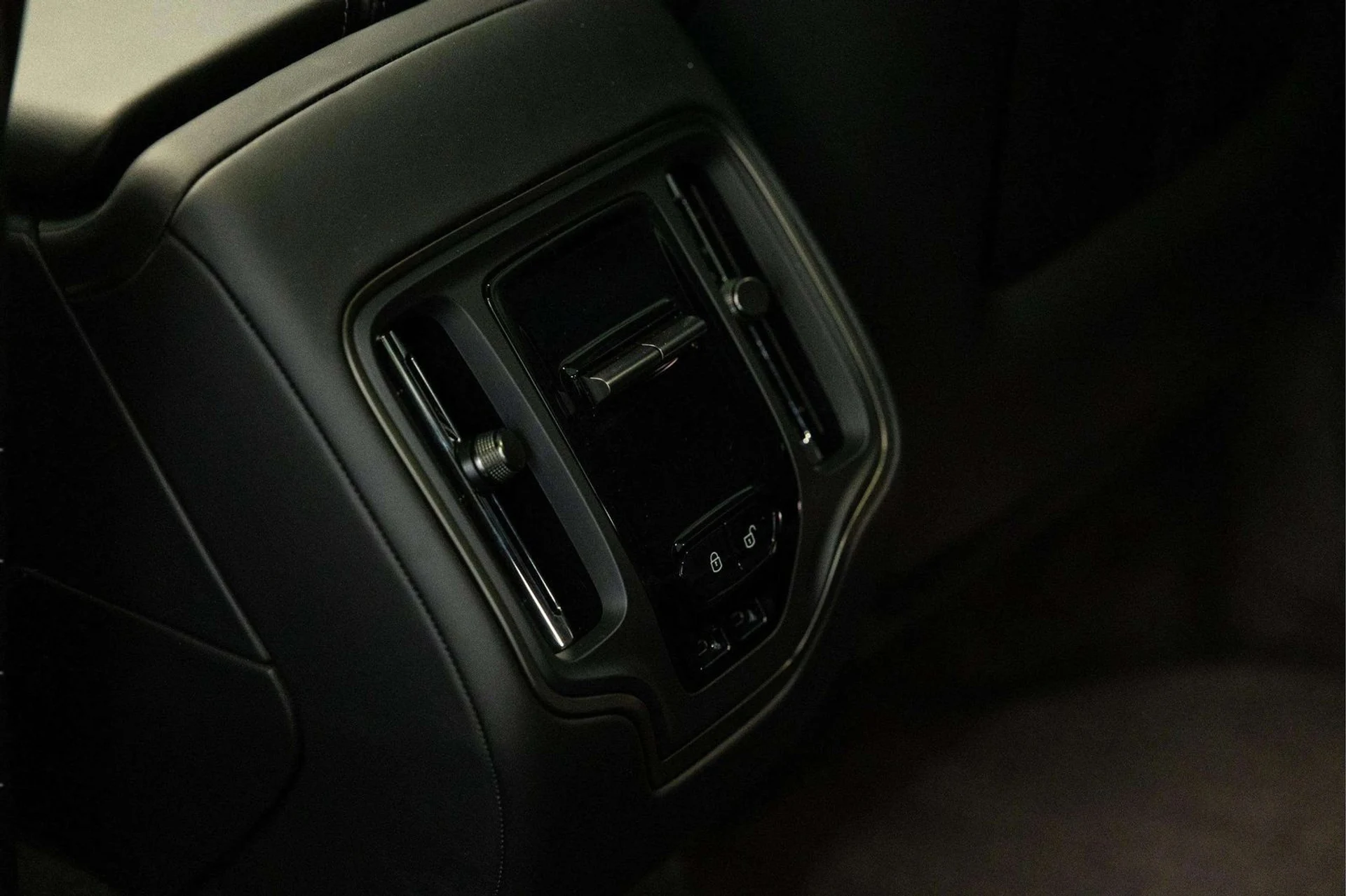 mph041_2589889429_ca9126b7_51fd_49d8_885e_cafa999761fc_37b22321cb