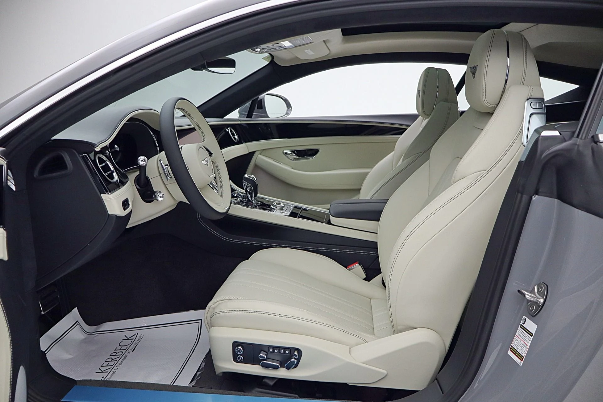mph041_259101396_New_2026_Bentley_Continental_GT_c01efe3717