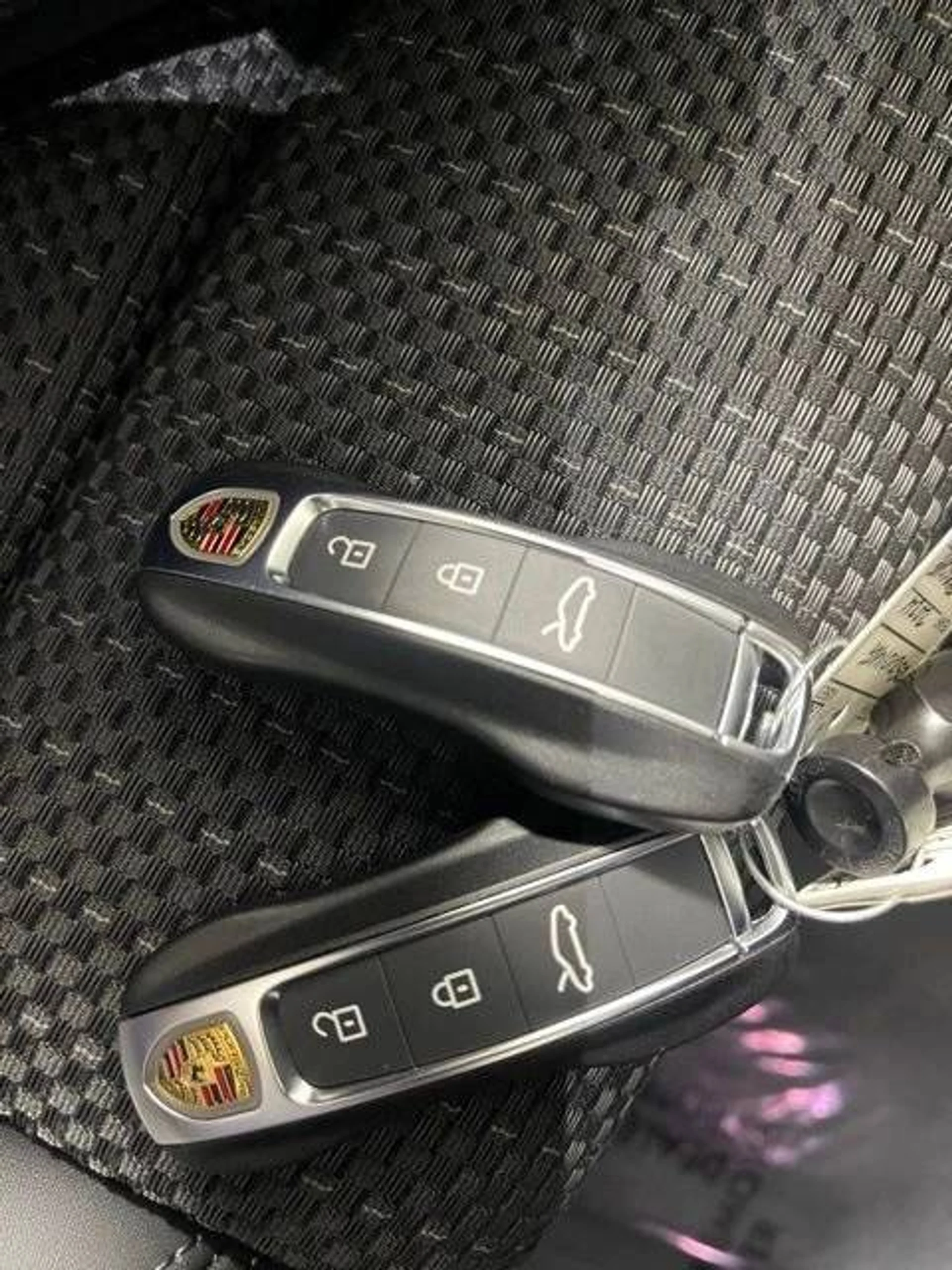 mph041_2597750859_534f2efa31b44c906f0cc85da1a7bf0cx_8226648931