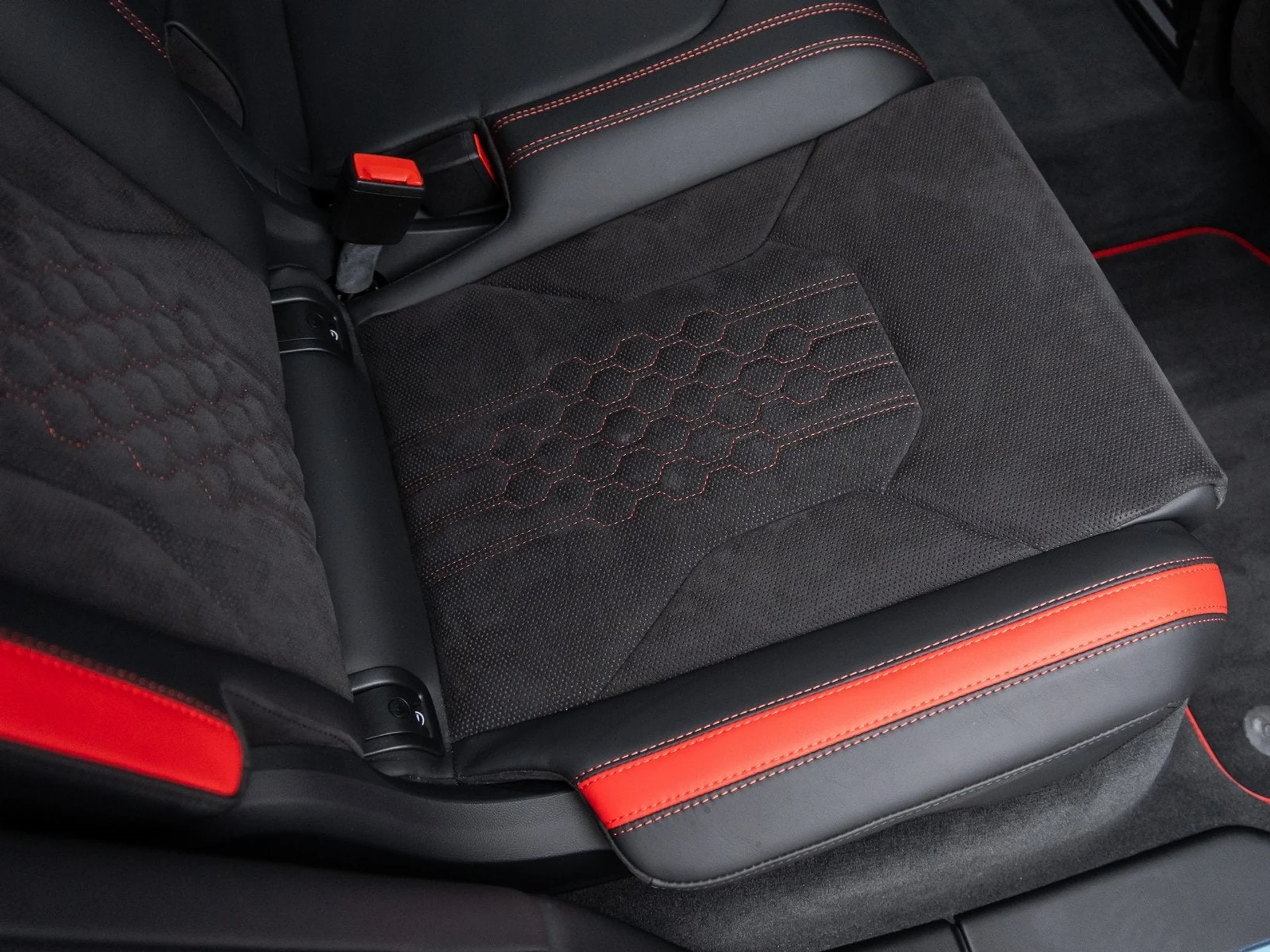 mph041_2607965970_42_f3d9d52073