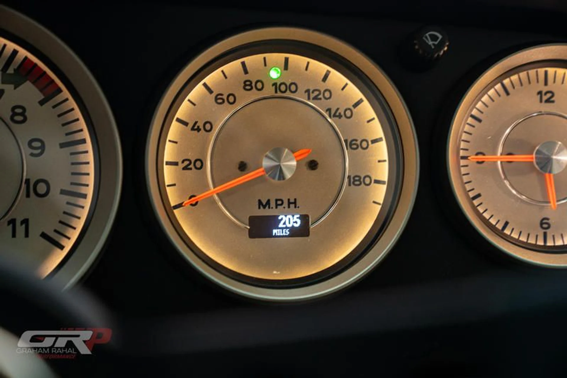 mph041_2614994248_B865_B782_47_AB_4_D83_B4_ED_C387_C5_BFA_772_d3dfe25eaa