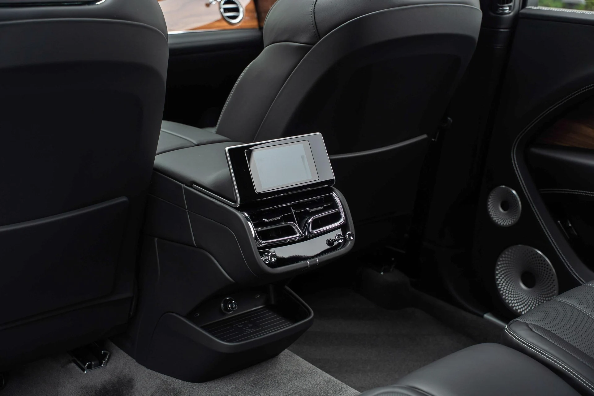 mph041_2617197314_470962004_69254b964f4549927538100b_94dfb31112