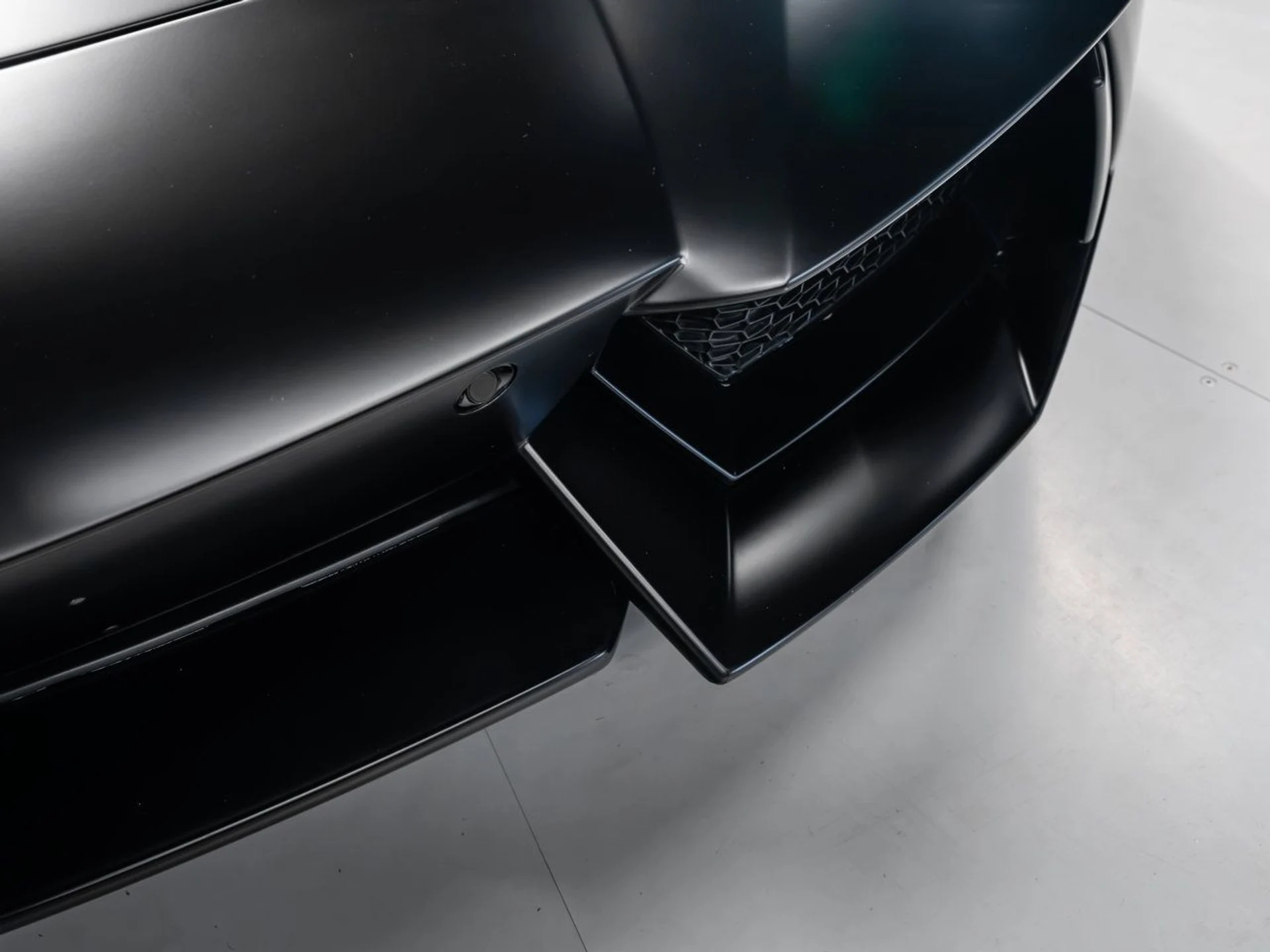 mph041_2624944335_lamborghini_aventador_2017_8e0aa67313