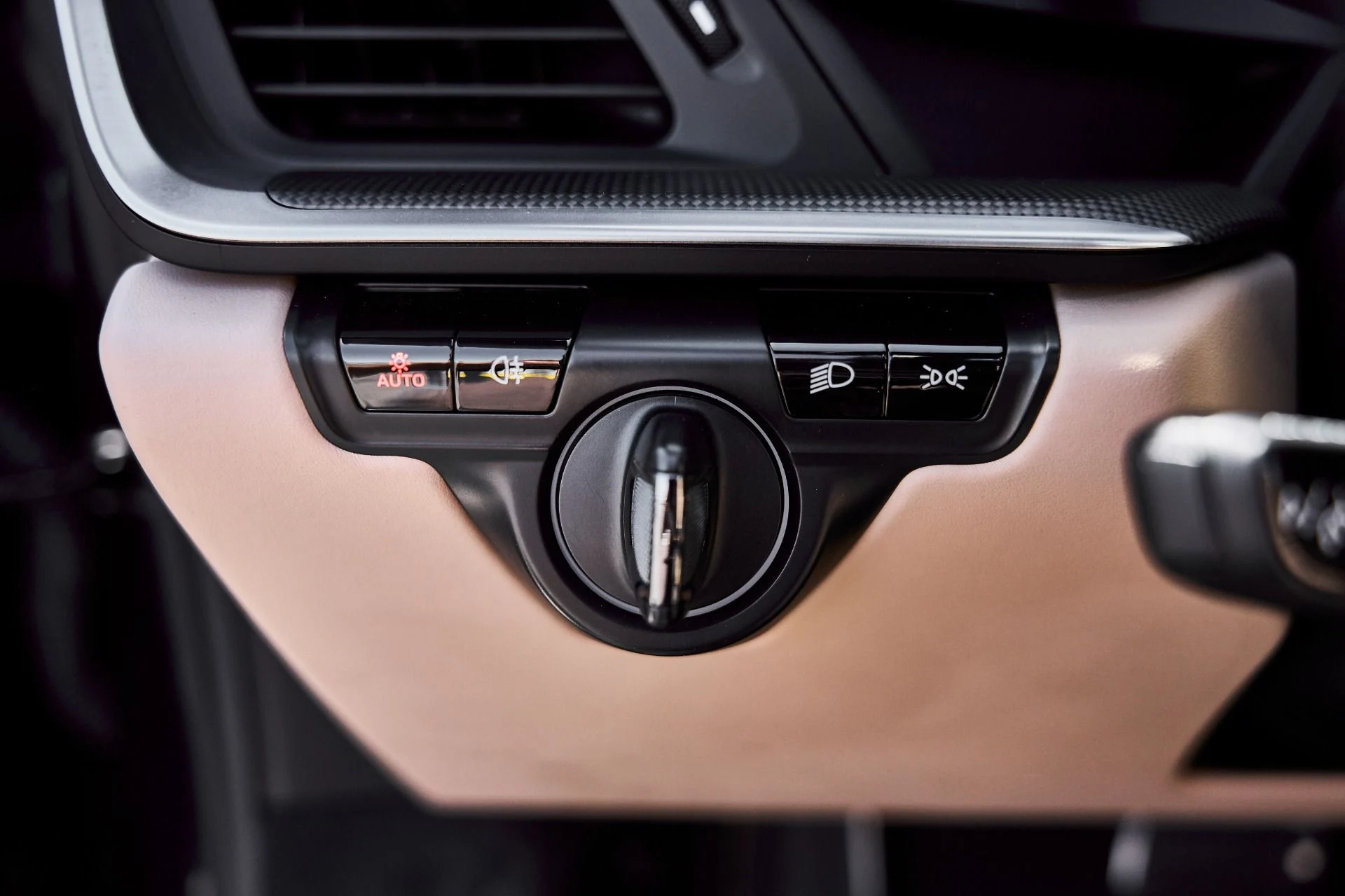 mph041_2627109295_Used_2021_Porsche_911_Turbo_S_1780084608_0bbbbb6371