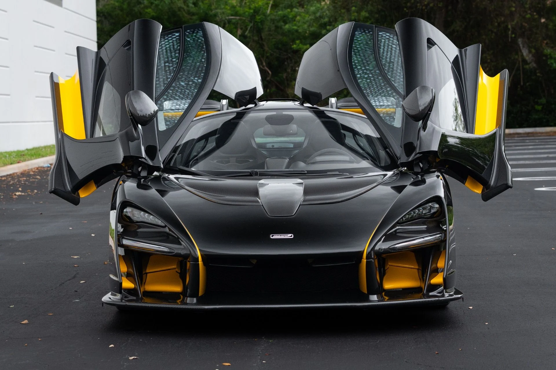 mph041_2647524496_Used_2019_Mc_Laren_Senna_1775186462_13e714790d