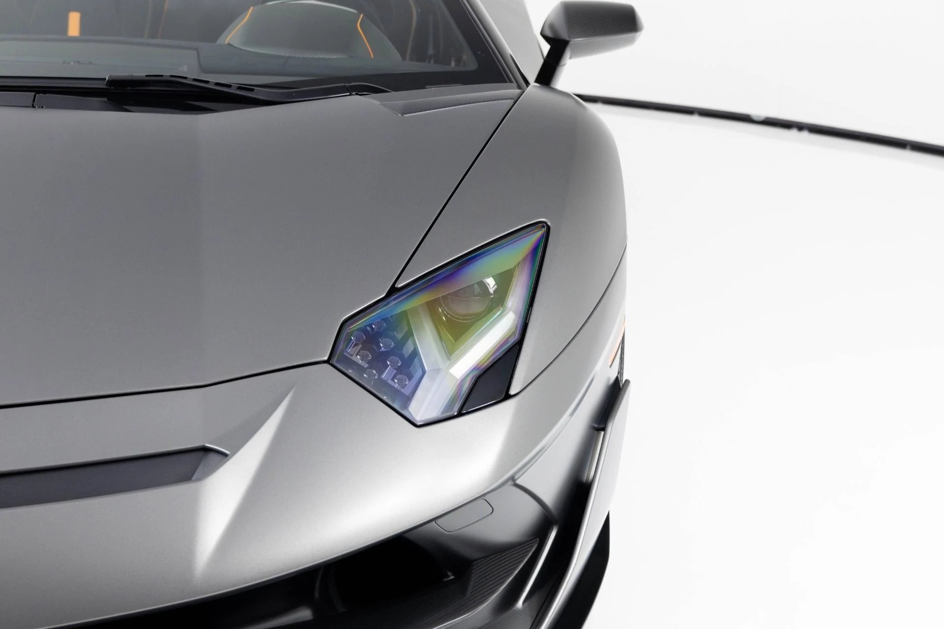 mph041_2661240655_Used_2020_Lamborghini_Aventador_SVJ_1759430131_d0f73e01ac
