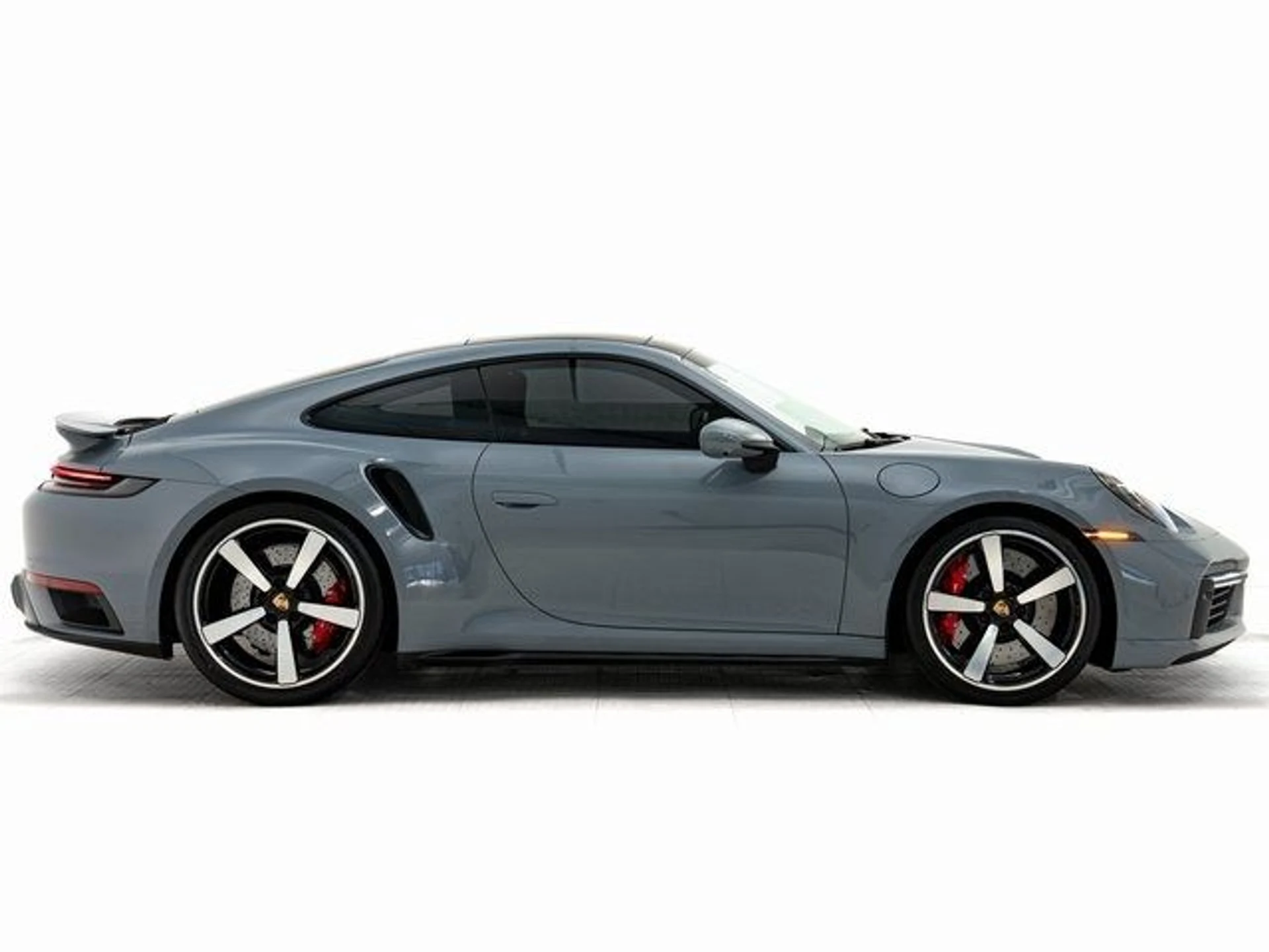 mph041_2662067392_e4668d0b01b4435e3ccc3b664de41a6b_911a335622