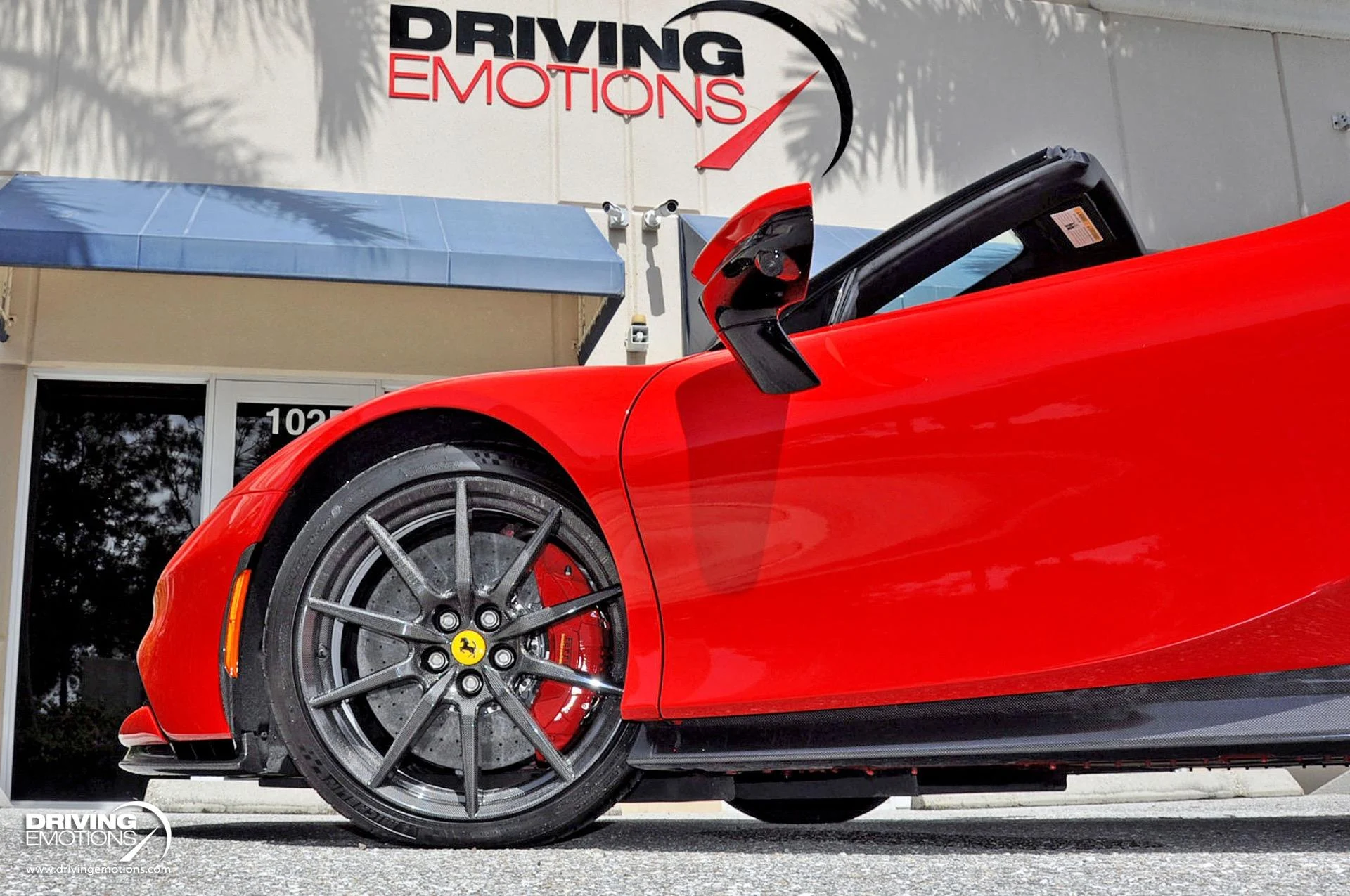 mph041_2666277512_860_p42_l_658c07e5e3