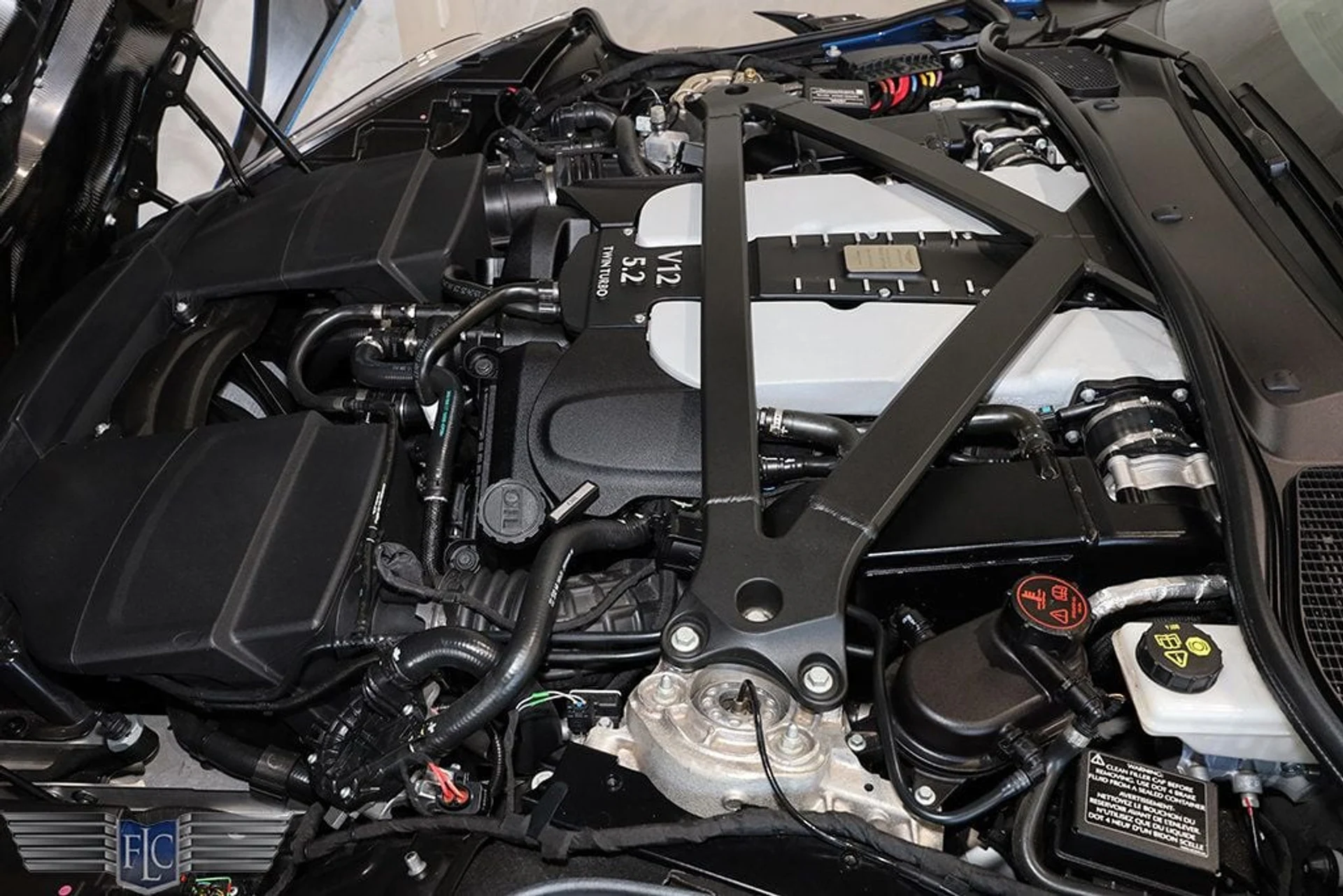 mph041_2668748151_used_2023_aston_martin_dbs_20235volante770ultimate_9689_22994688_42_1024_44ea3a09d8