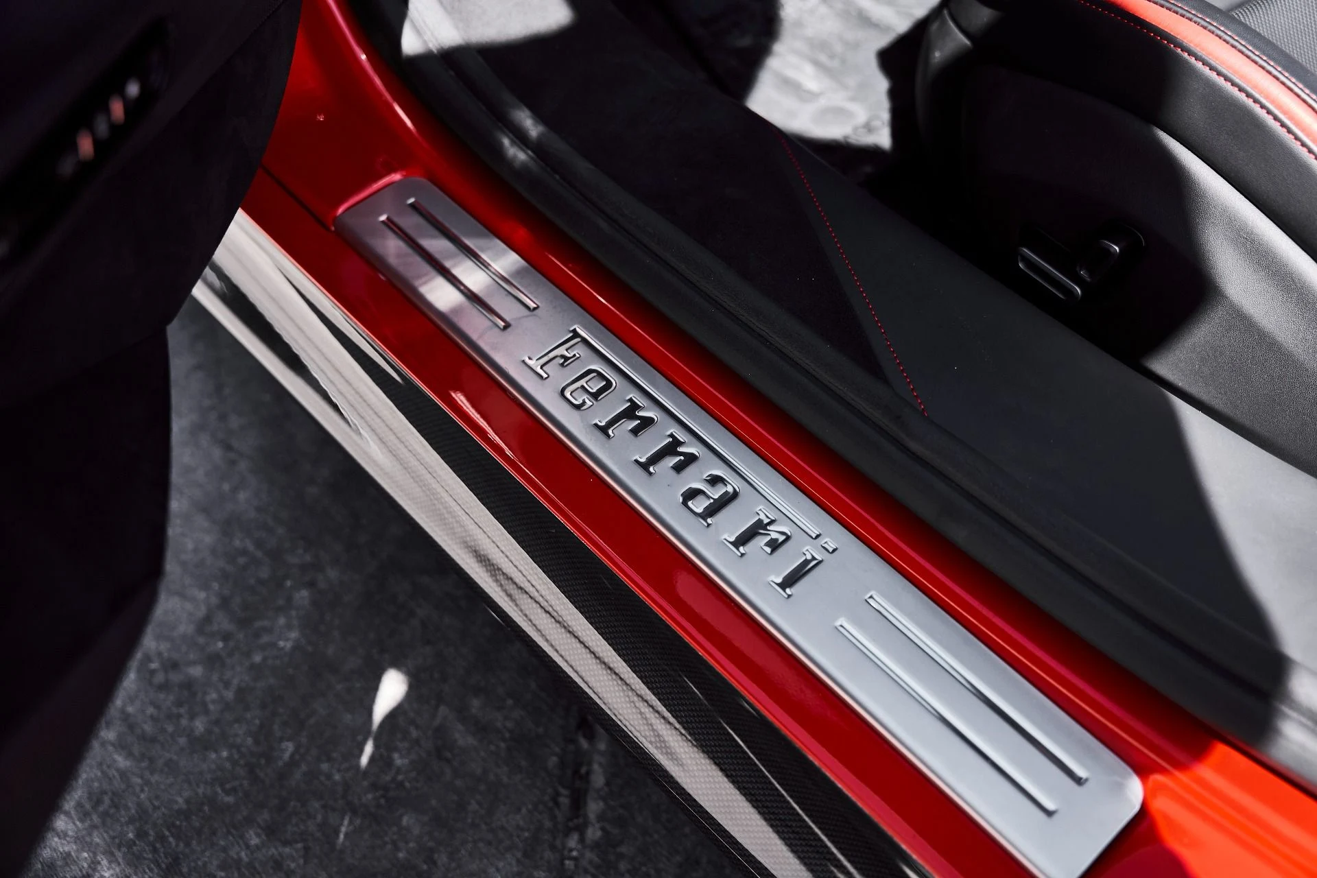 mph041_2683615504_Used_2025_Ferrari_SF_90_Spider_Base_1776296495_96a1b89d70