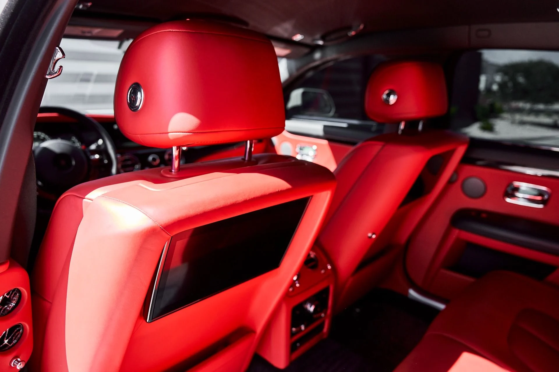 mph041_2693782001_Used_2022_Rolls_Royce_Ghost_Base_1772766025_b5c26ac5ec