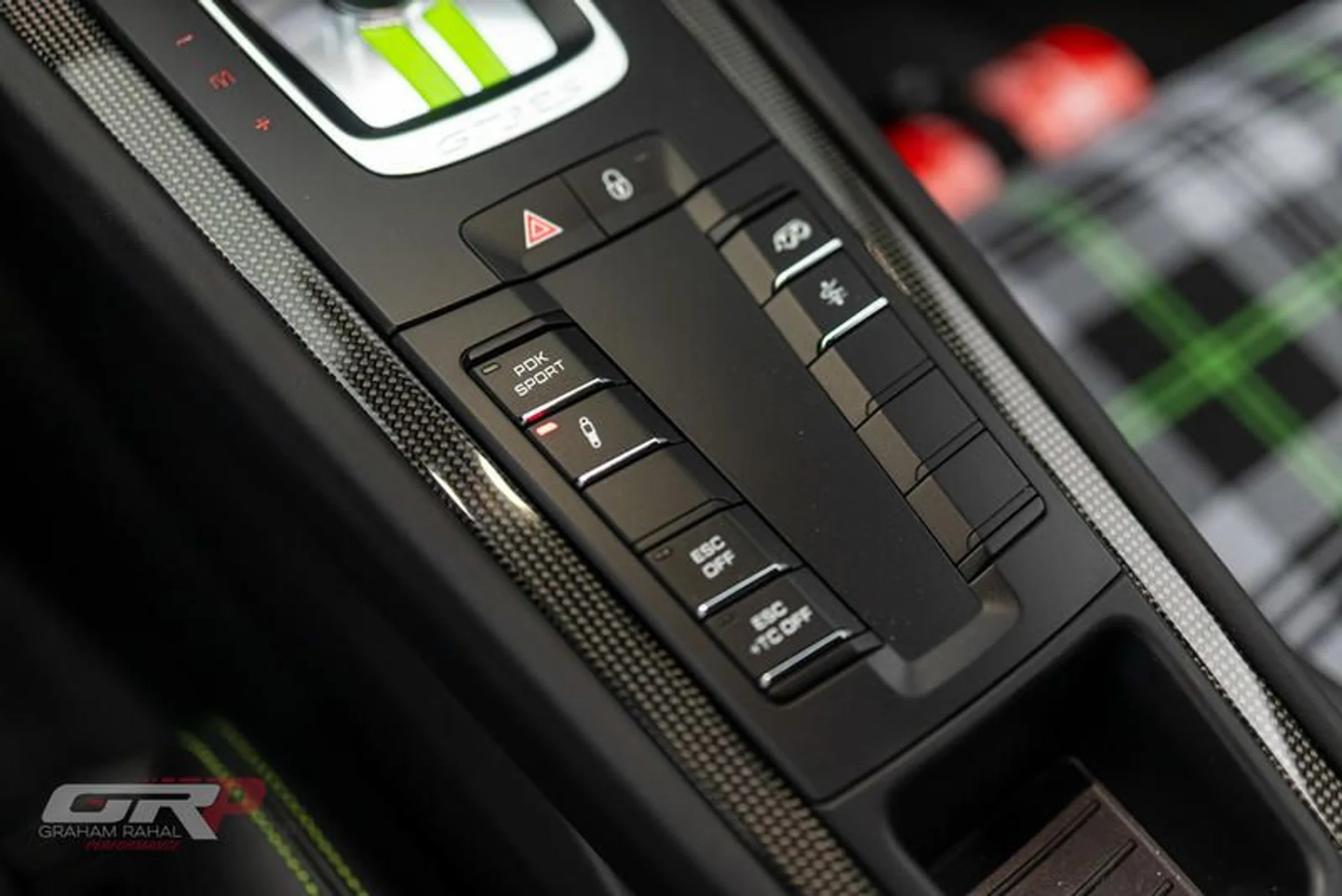 mph041_2706379309_8663_E744_4227_48_AE_B7_DE_3_B010_F6_AB_160_aa83dfb0df