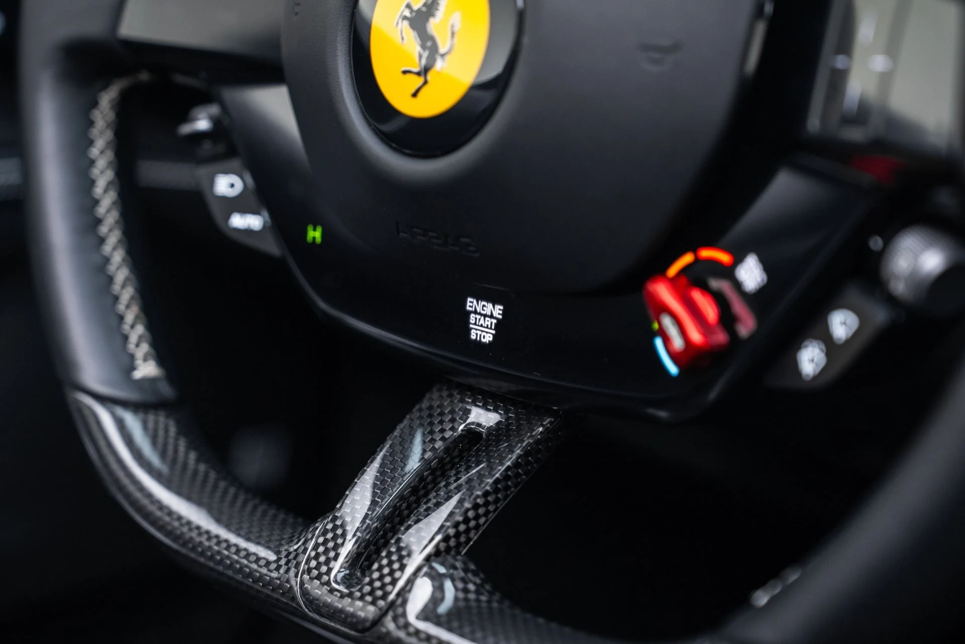 mph041_27070469_Used_2024_Ferrari_SF_90_Spider_1764978655_4939f5fc2b