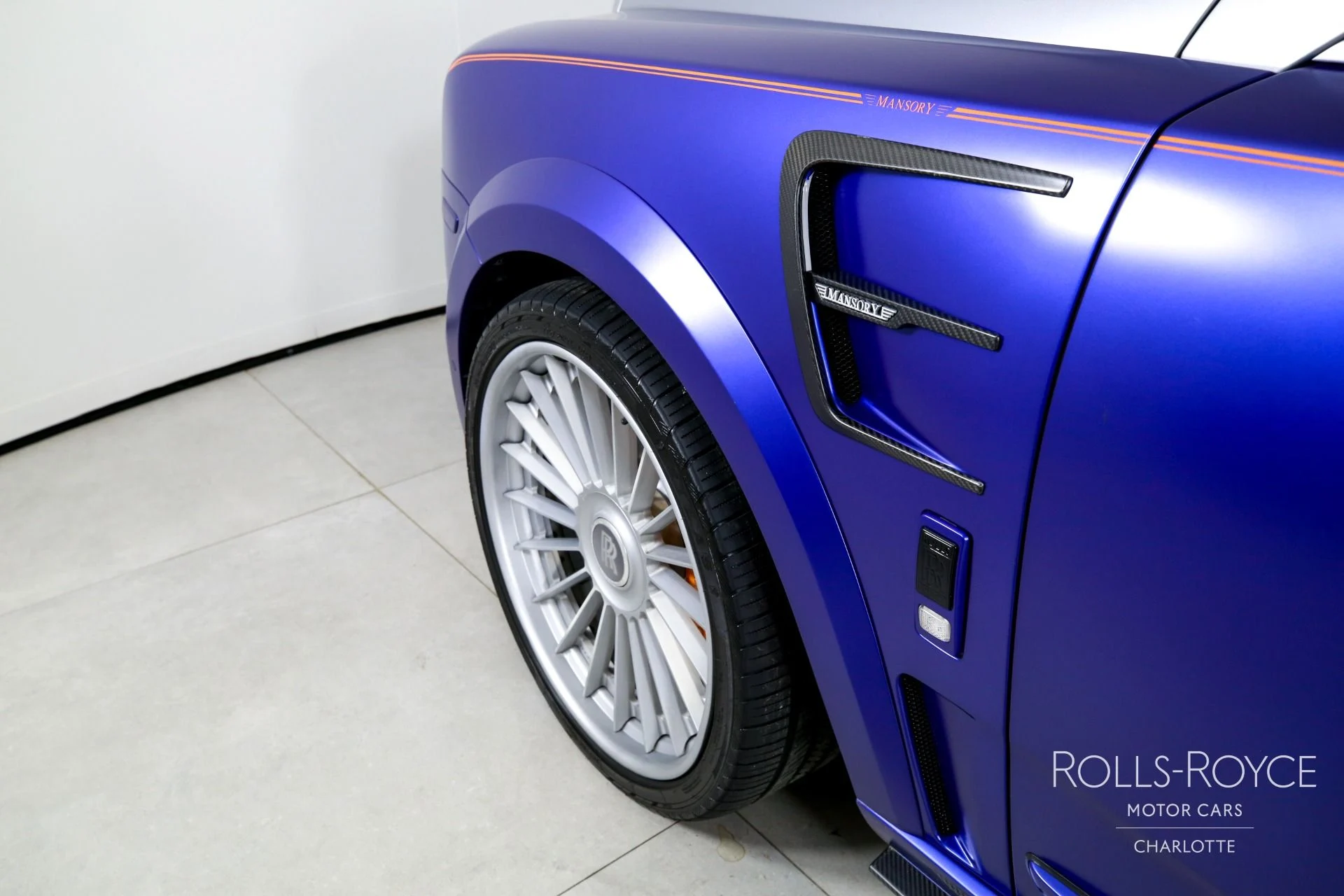 mph041_2710670090_Used_2019_Rolls_Royce_Cullinan_Mansory_1771362670_06ccf4e919