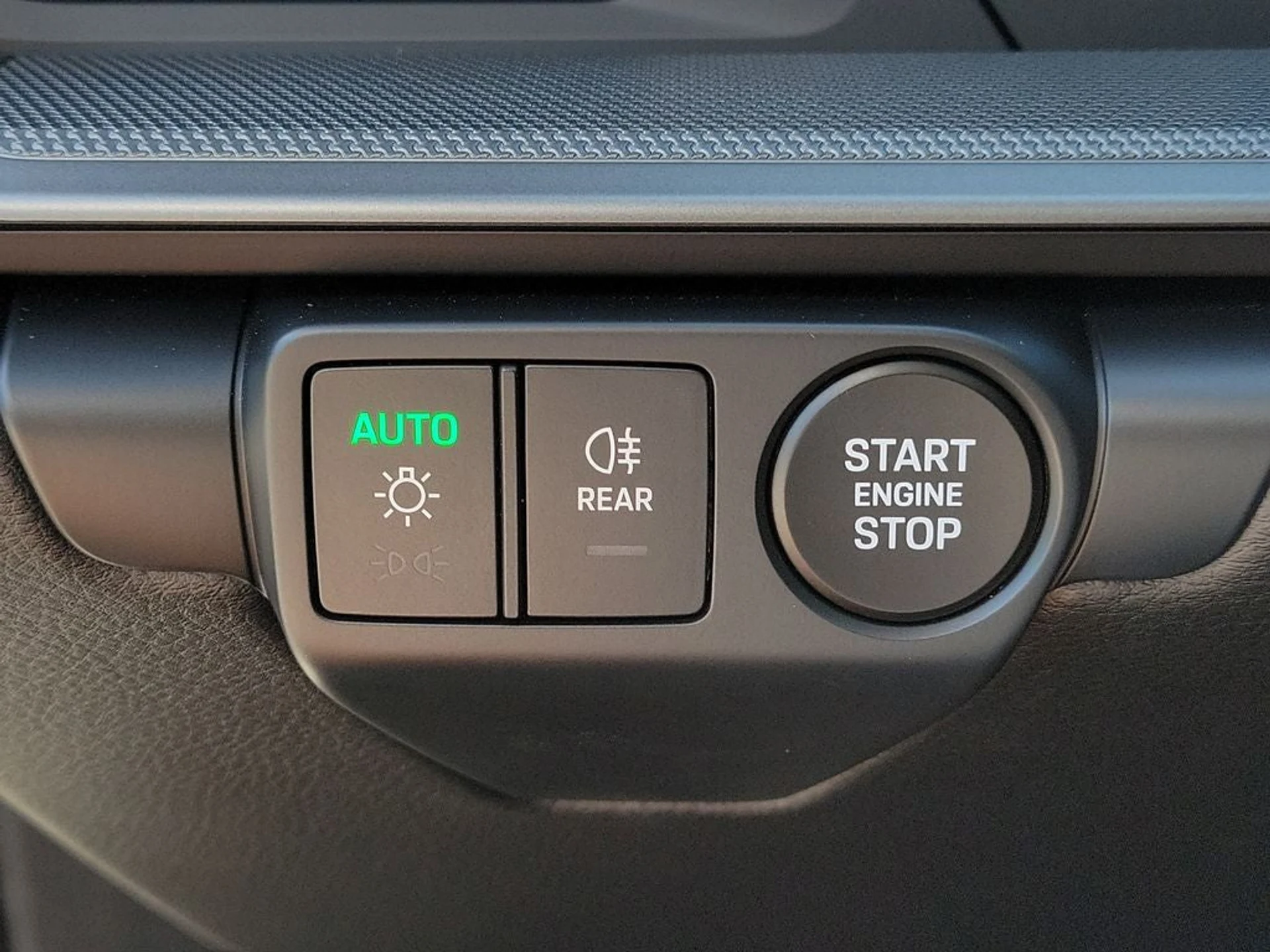 mph041_2720551687_42_2de308c6e3