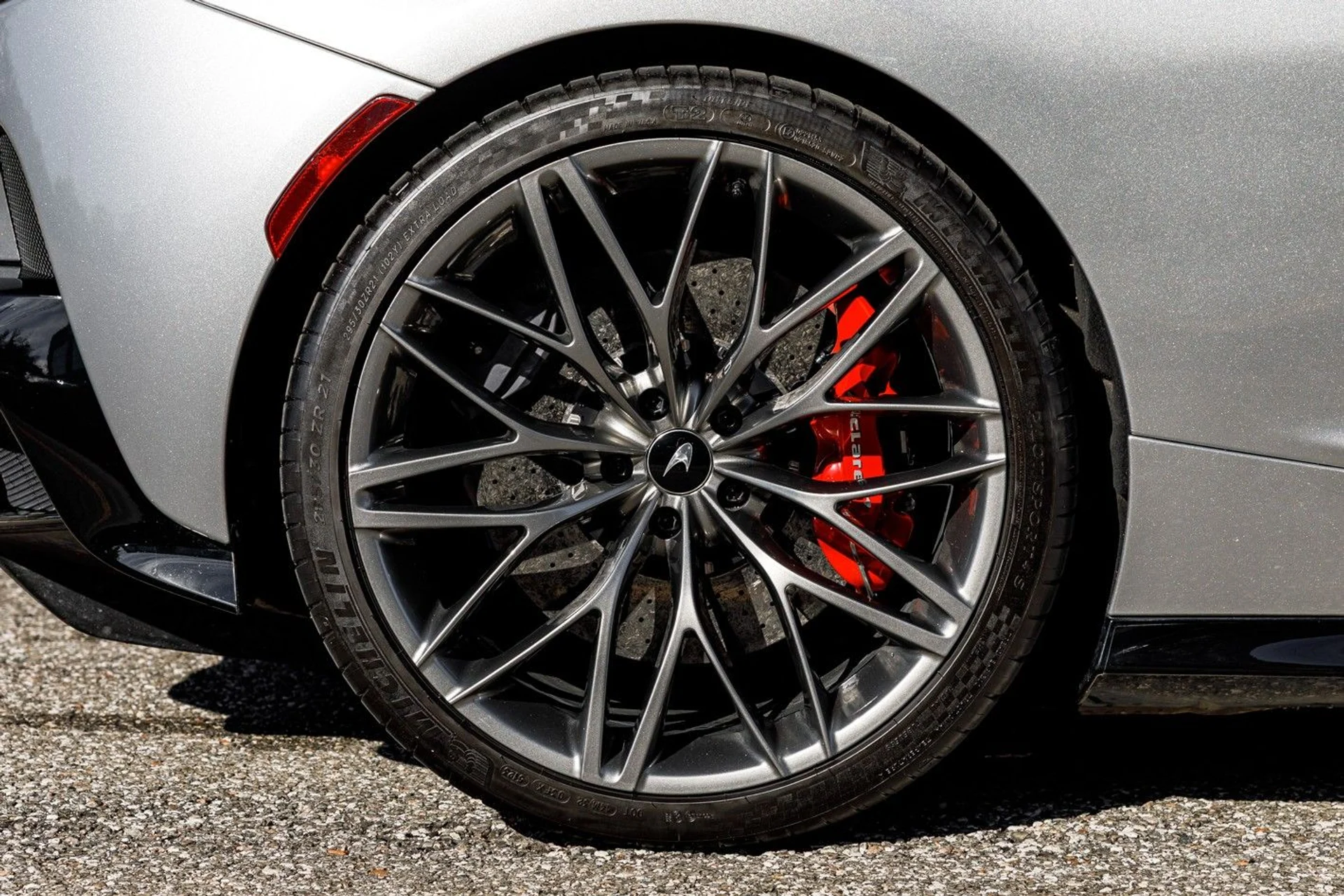 mph041_2732670425_632_p42_l_2ccb6bd4c3