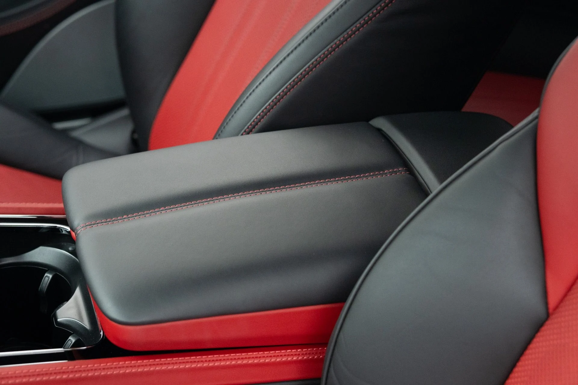 mph041_2735148953_Used_2022_Bentley_Continental_GT_V8_1769101024_2c1e0a6b68