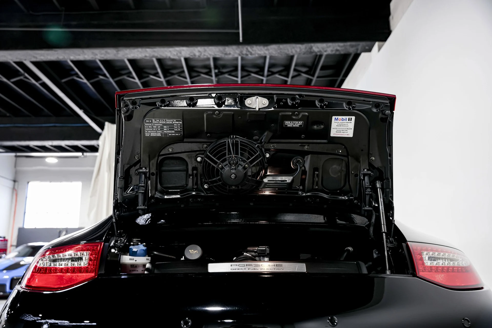 mph041_2750901181_0453dee1b38c38167eabdd9aec642e6ax_47e5bc9f95